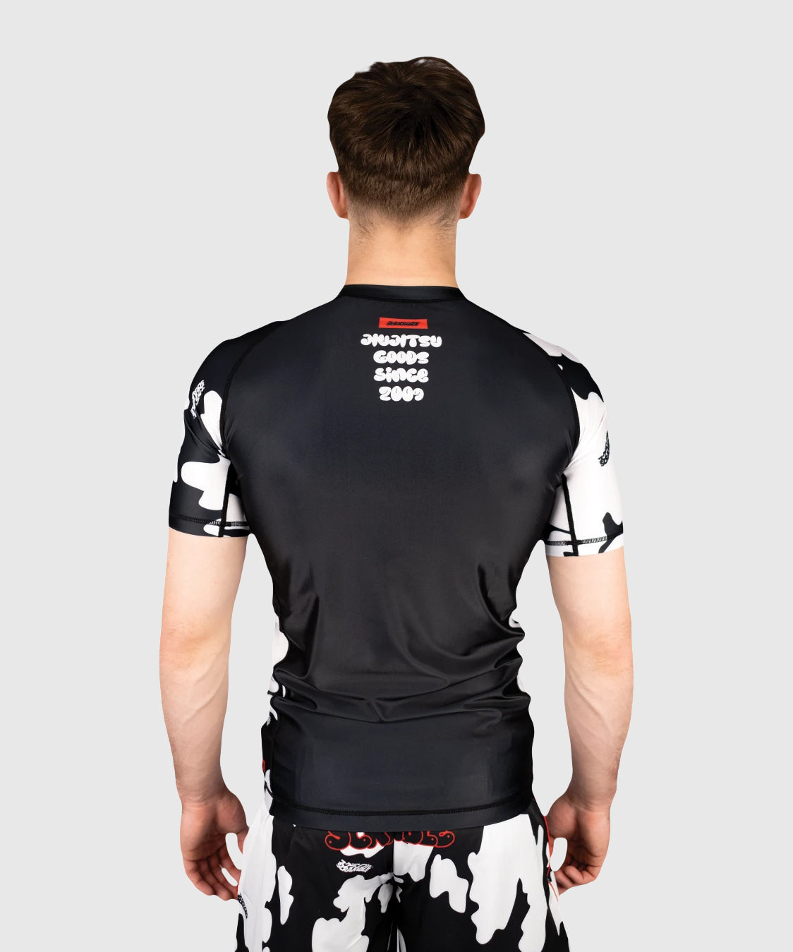 Scramble Wagyu Short-Sleeved Rashguard - Black
