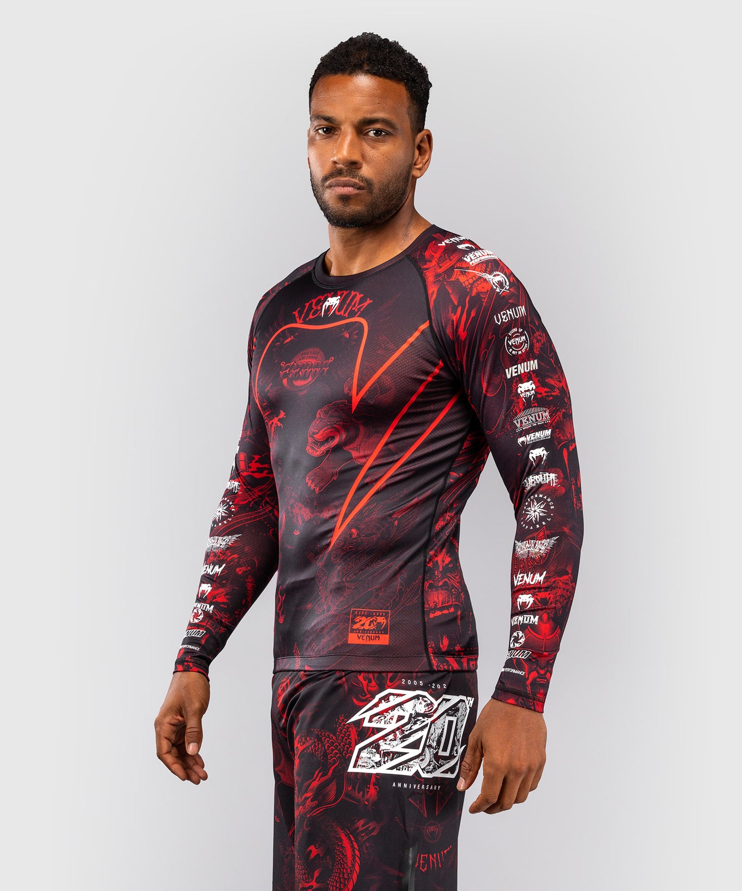 Venum 20th Anniversary Rashguard a Maniche Lunghe - Nero/Rosso