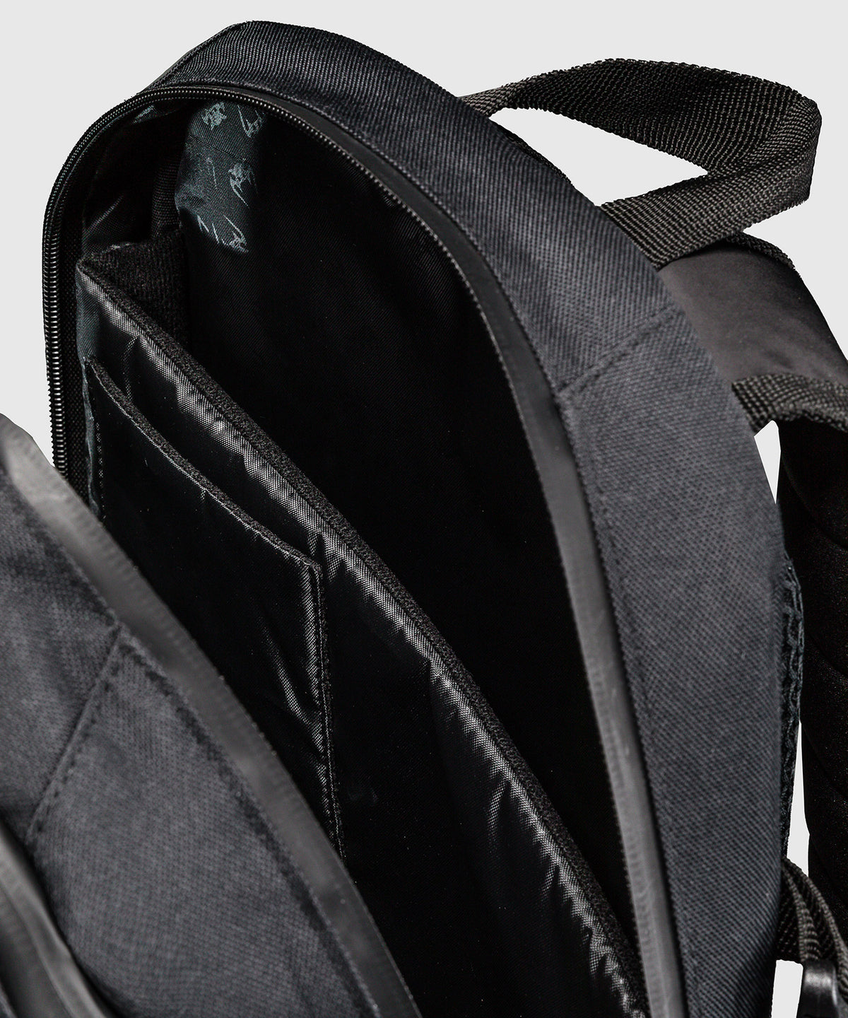 Venum Amazonia Reborn Zaino (15-25 L) - Nero/Verde