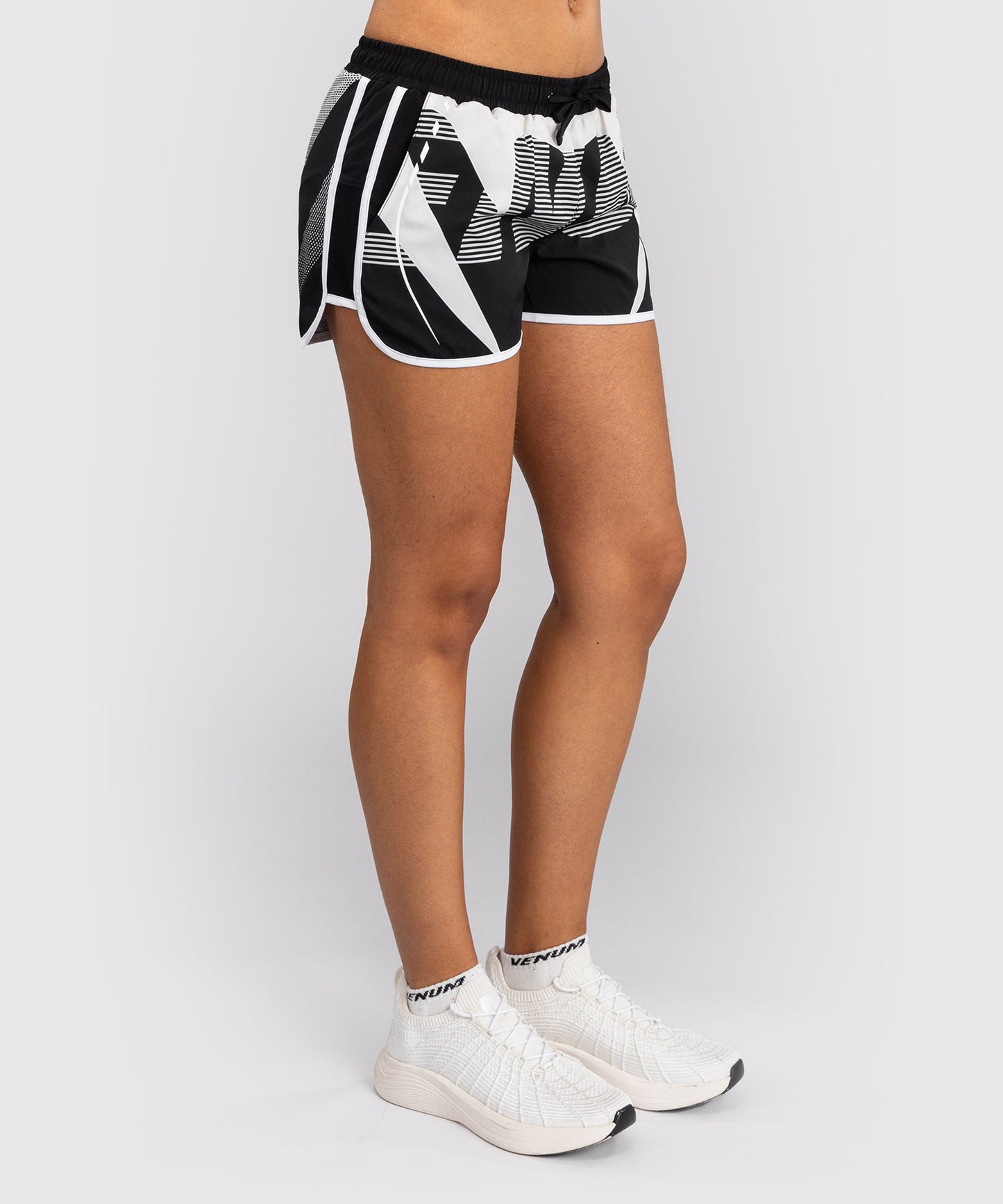 Venum Adrenaline Pantalones Cortos de Entrenamiento para Mujer – Negro/Marfil