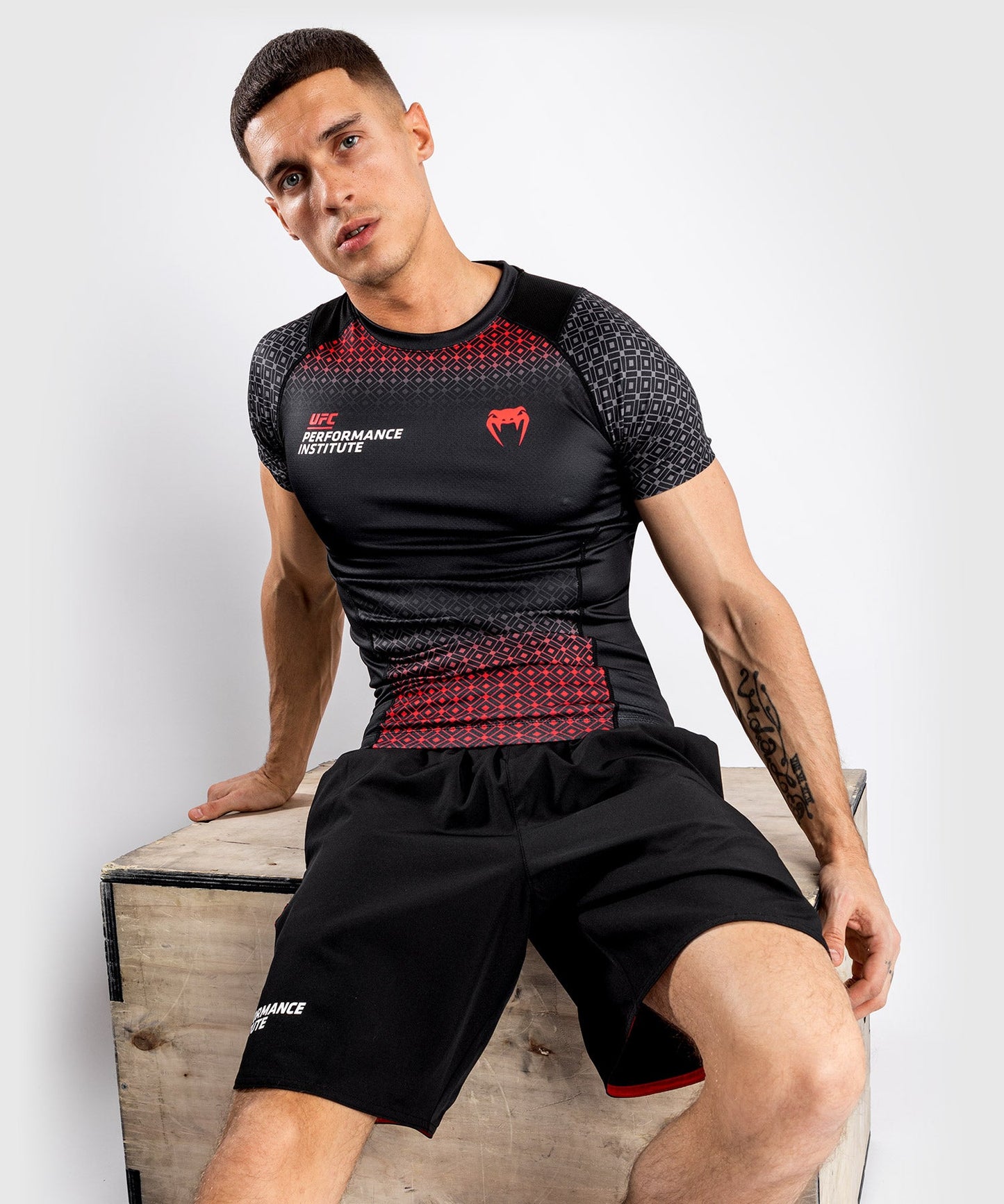 UFC Venum Performance Institute Compression T-Shirt - Short Sleeve - Black/Red