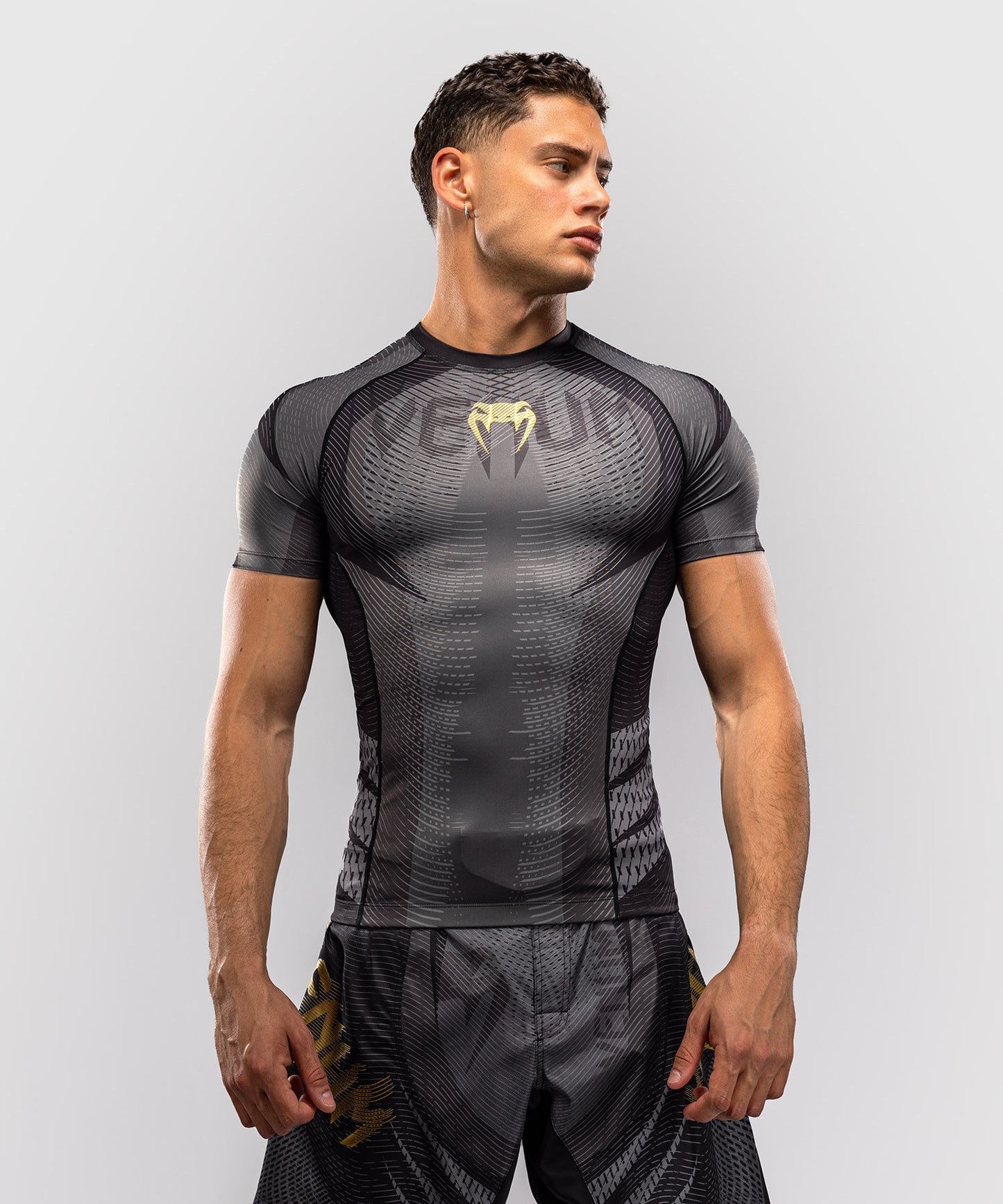 Venum Galactic 3.0 Kurzarm Rashguard - Schwarz/Gold