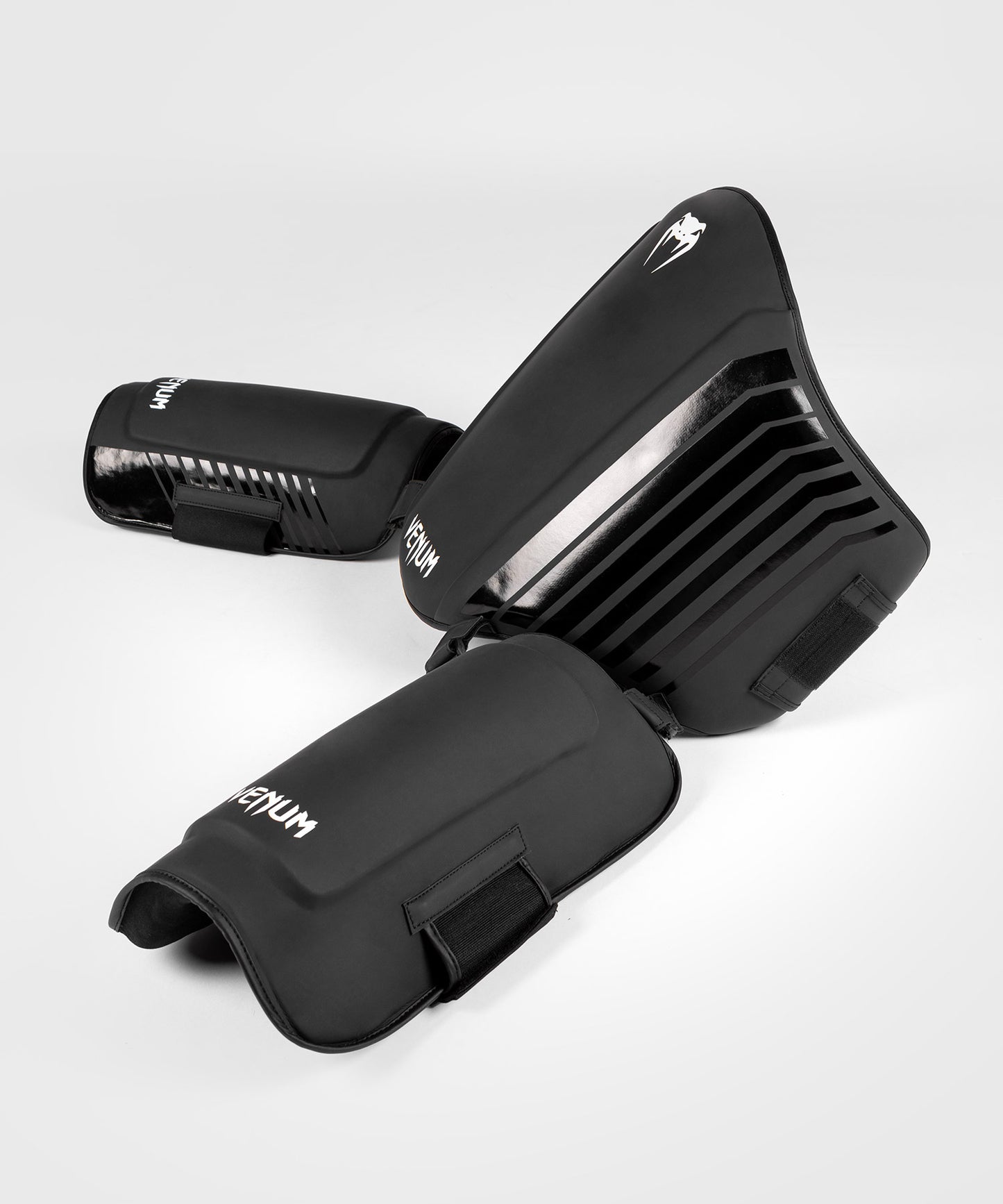 Venum Challenger Bauch- und Beinschutz - Schwarz/Weiß