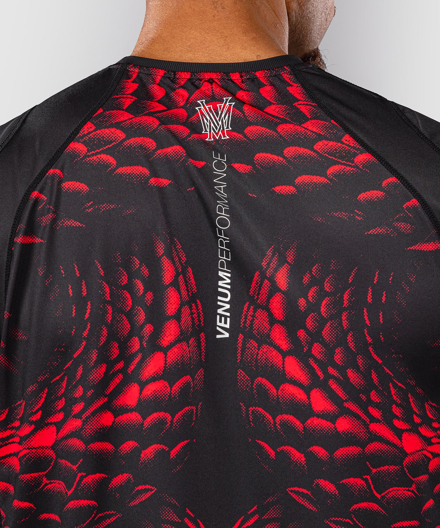 Venum Matupa Camiseta Dry Tech - Negro/Rojo/Gris Plateado