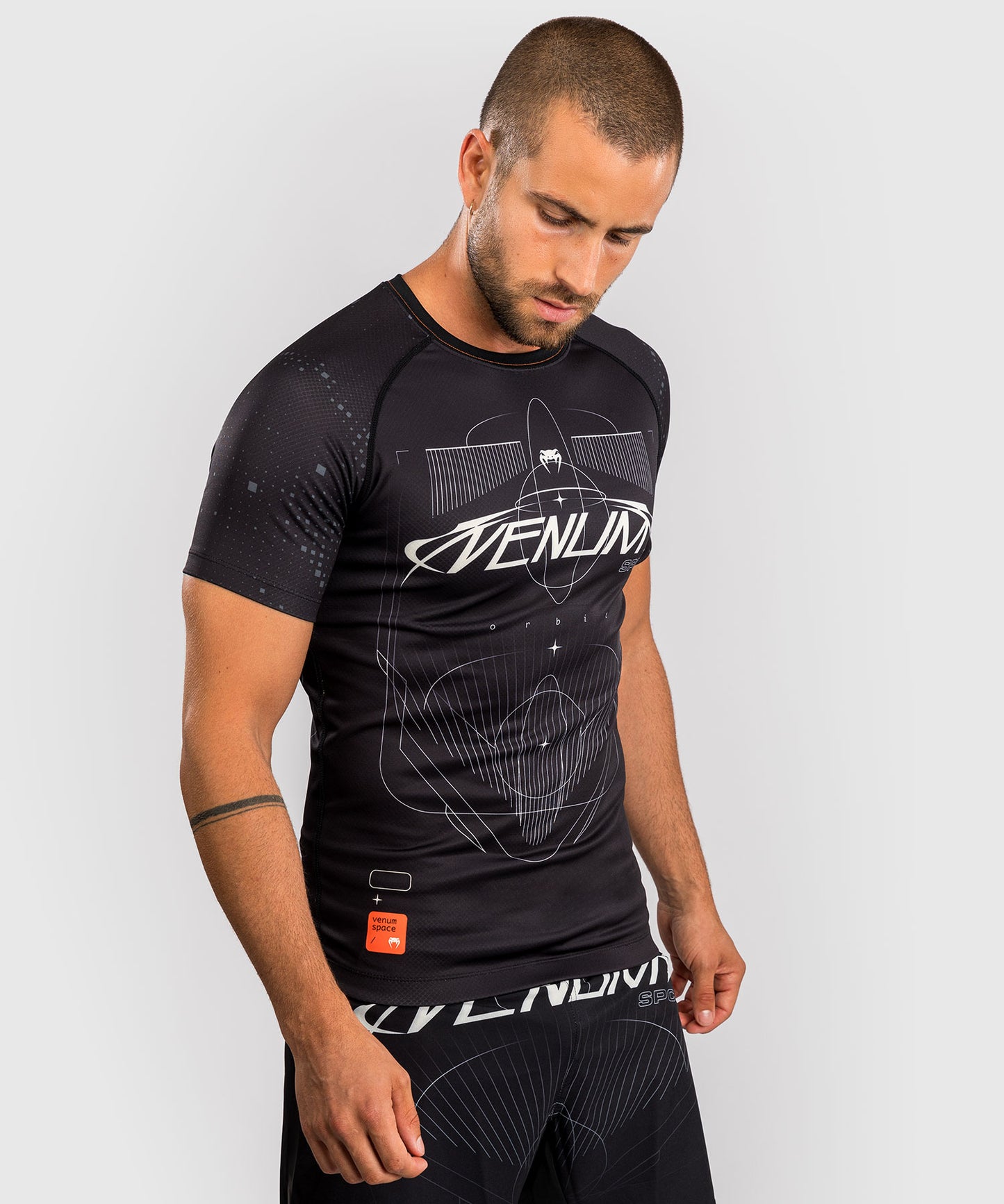 Venum Eclipse Rashguard Manga Corta – Negro/Marfil
