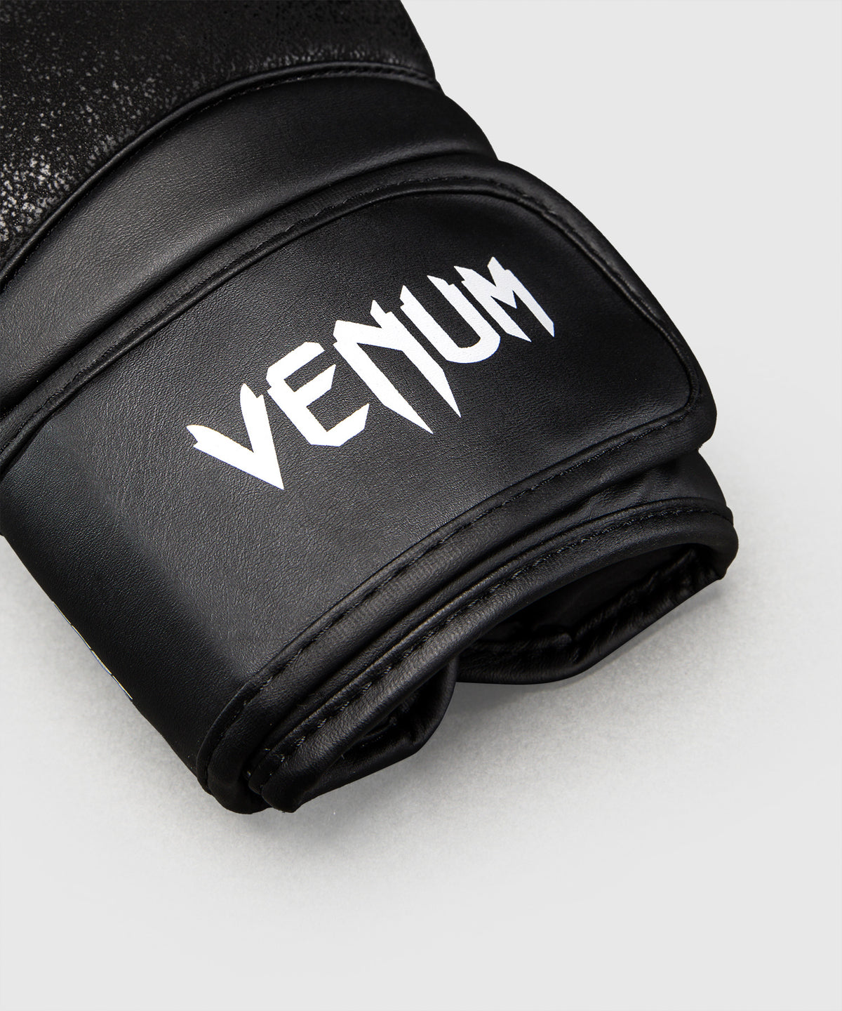 Venum Stone 2.0 Guantes de Boxeo - Negro