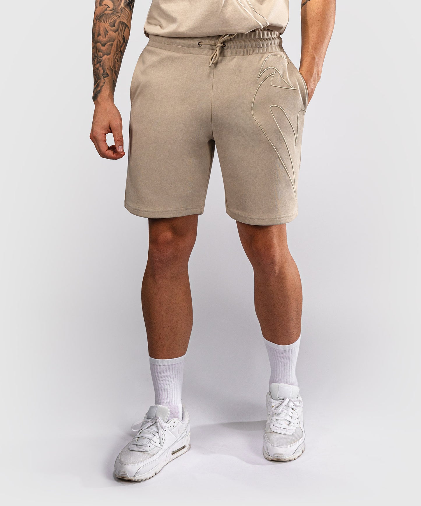 Venum Giant 3D Shorts aus Baumwolle – Hellbeige
