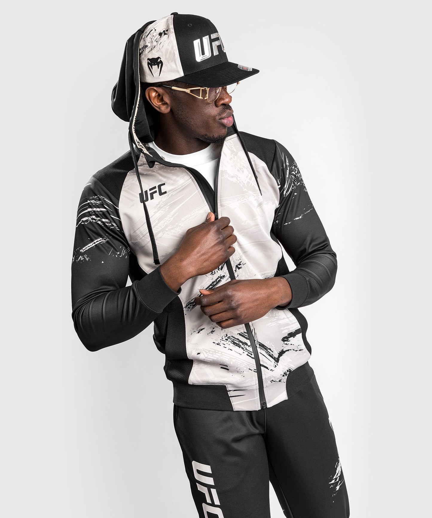 Men's UFC Venum Authentic Fight Week 2.0 Zip Hoodie - Sand/Black