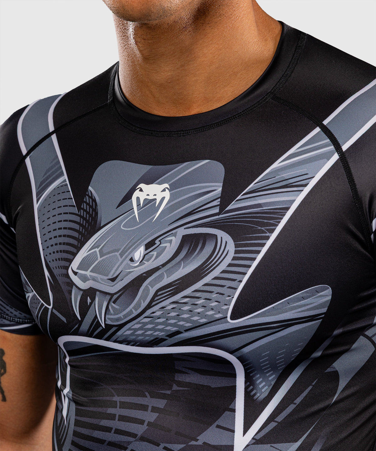 Venum Crimson Viper 2.0 Rashguard de manga corta - Negro/Gris