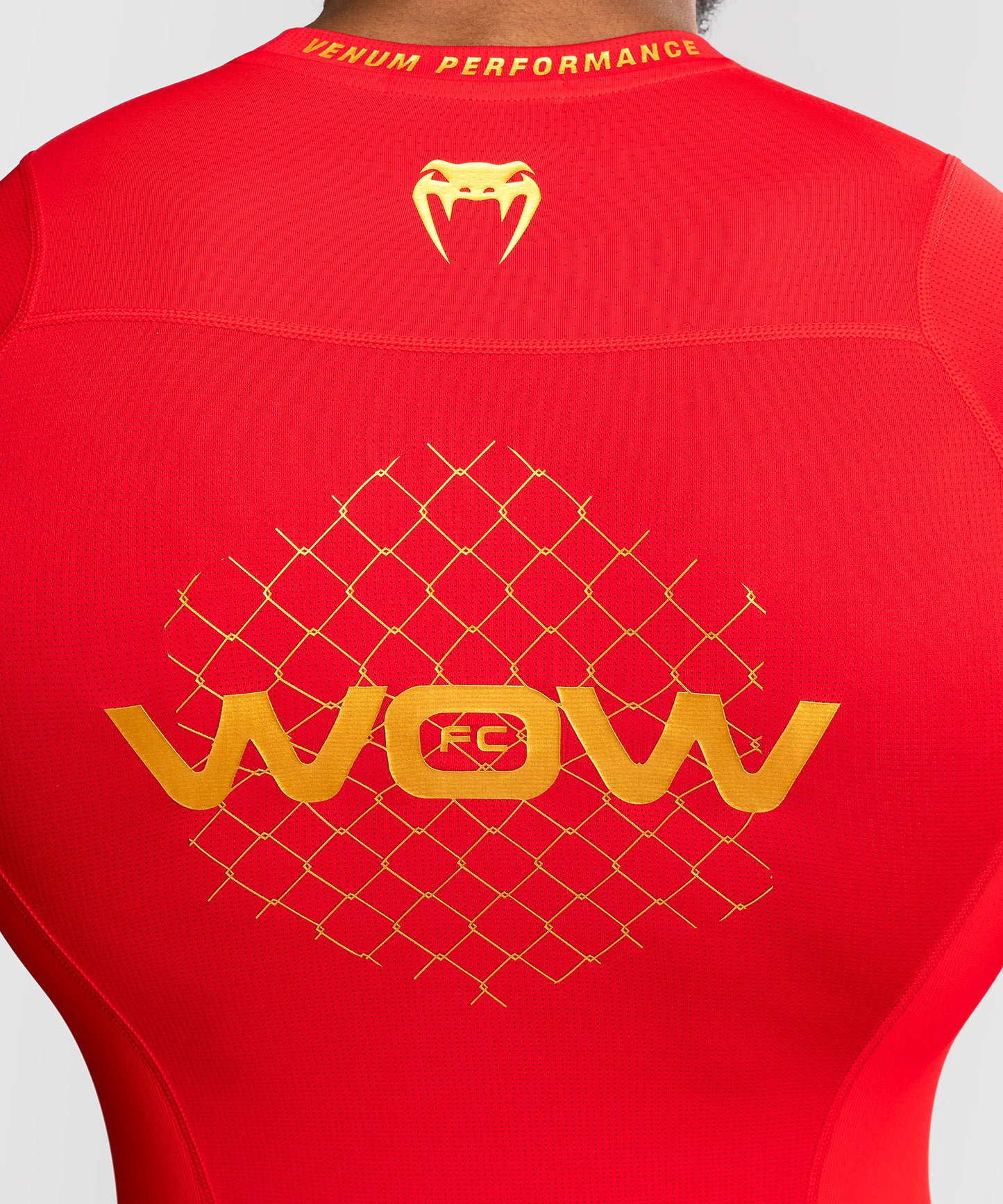Venum x WOW FC Kurzarm Rashguard - Fury Red/ Gold