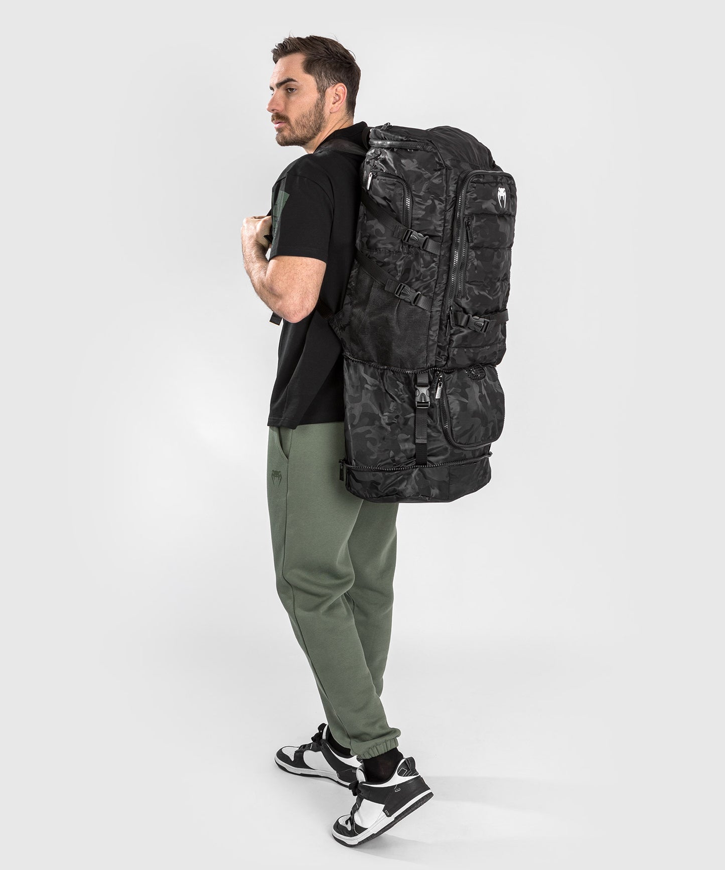 Sac à Dos Venum Challenger Xtrem (50-63L) – Noir/Camo Foncé