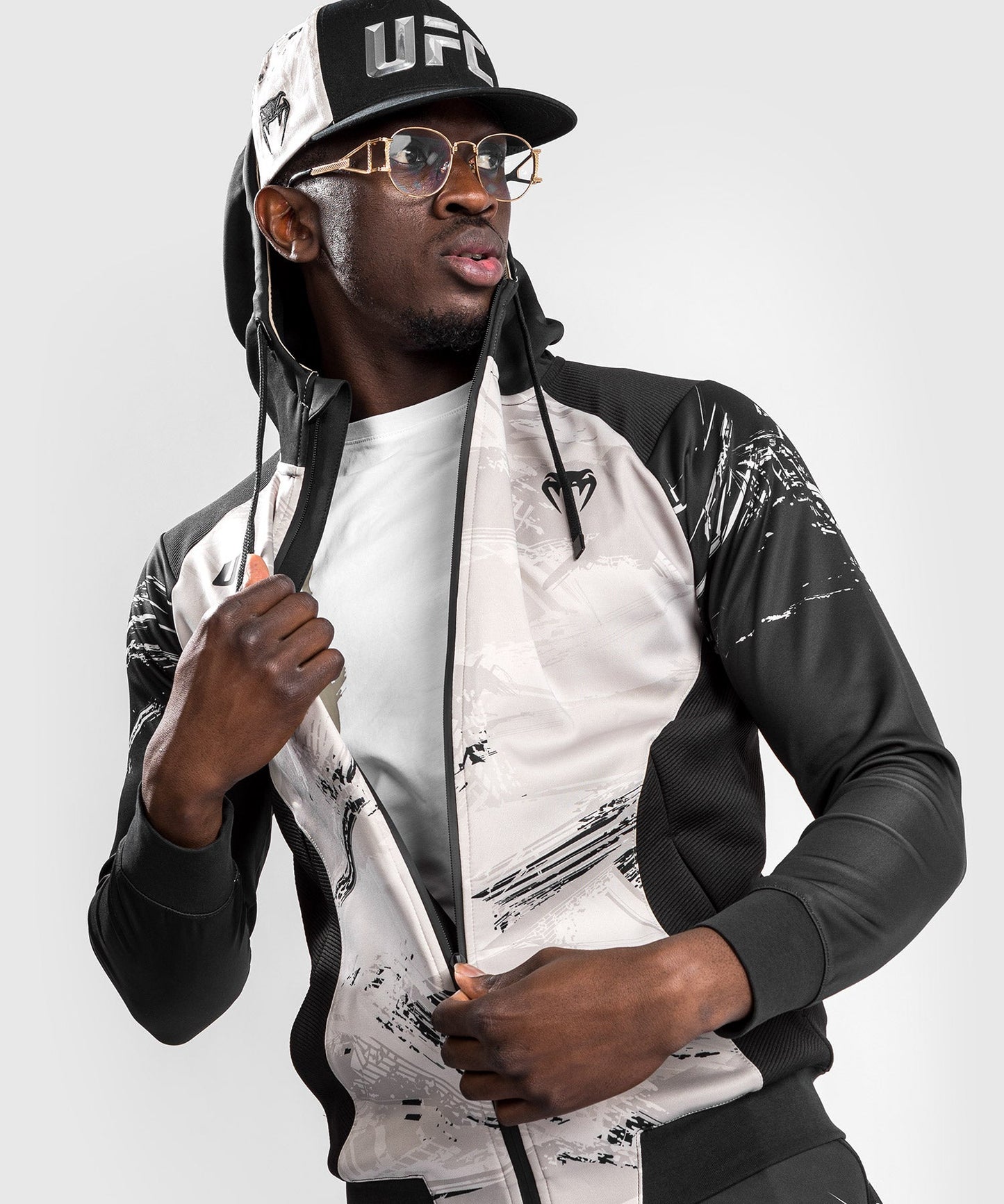 Men's UFC Venum Authentic Fight Week 2.0 Zip Hoodie - Sand/Black