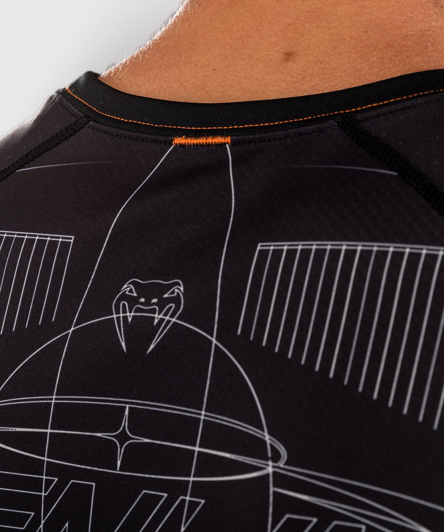 Venum Eclipse Rashguard Manga Corta – Negro/Marfil