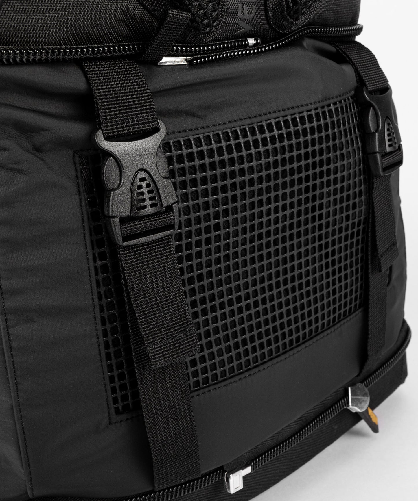 Sac à Dos Venum Challenger Xtrem Evo (50-63L) – Noir/Or