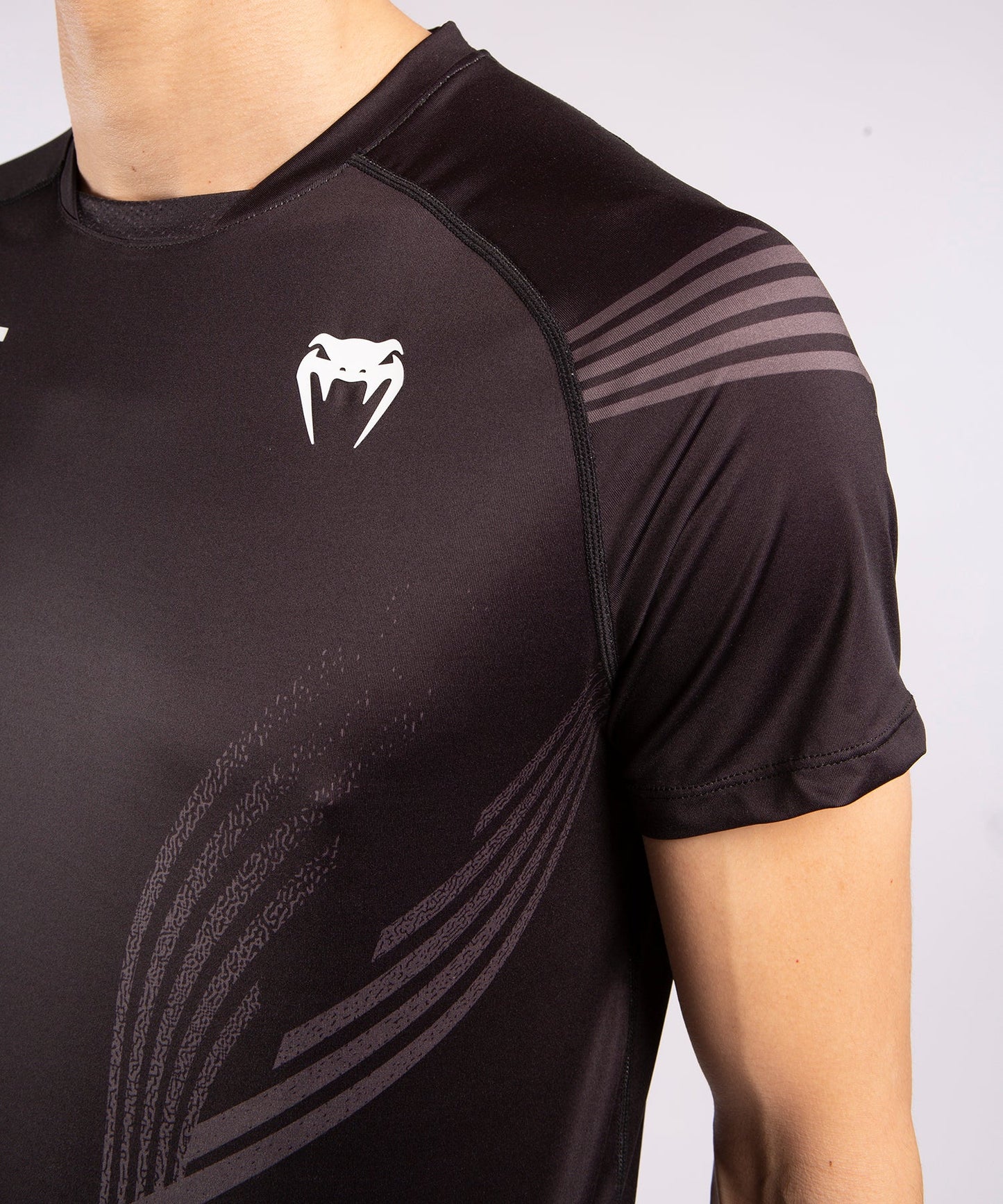 Men's UFC Venum Pro Line Technical T-Shirt - Black