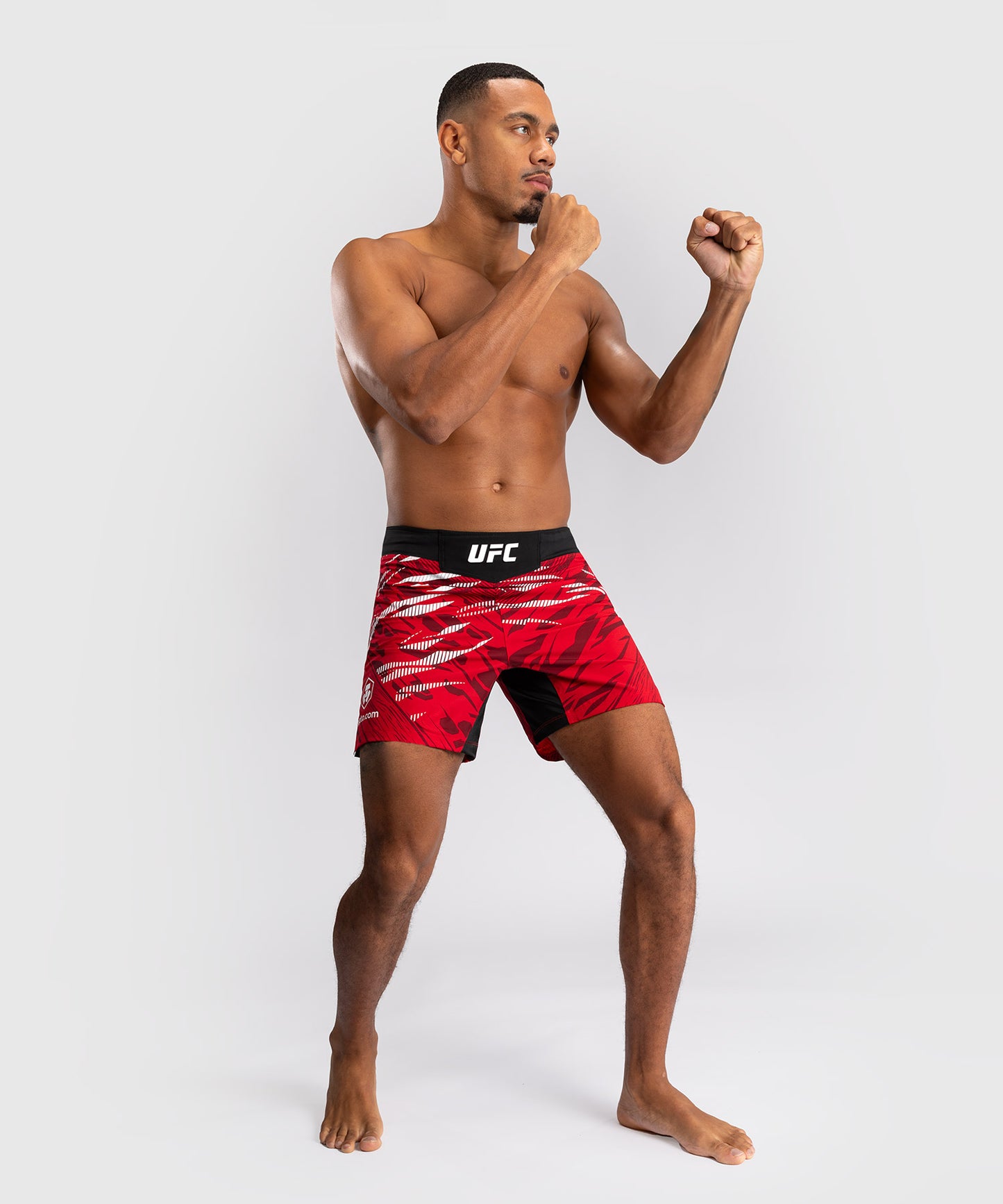 UFC Fusion by Venum Authentic Fight Night Shorts da Lotta per Uomo - Fit Corto - Rosso