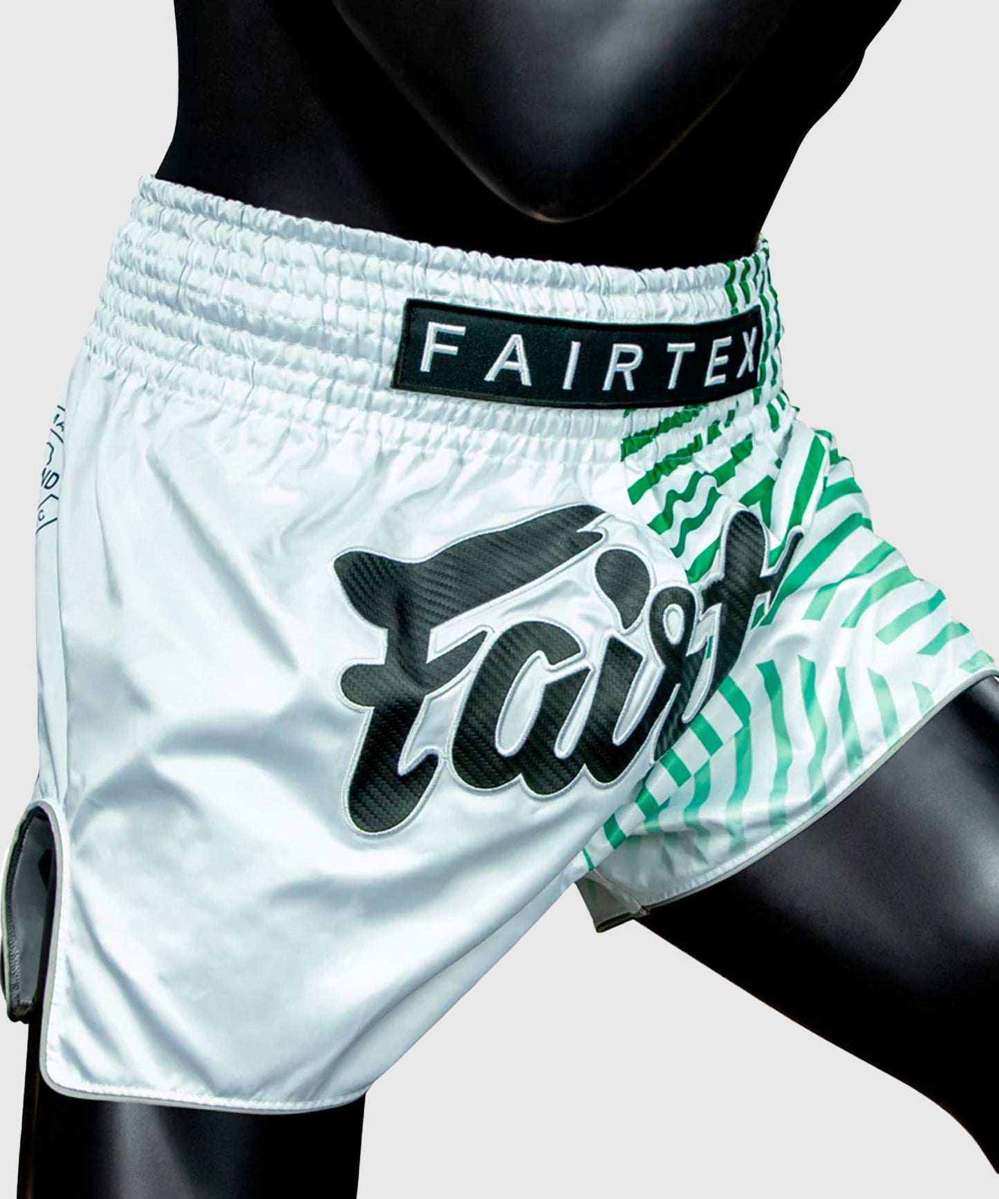 Fairtex Racer Pantalones de Muay Thai - Blanco/Verde