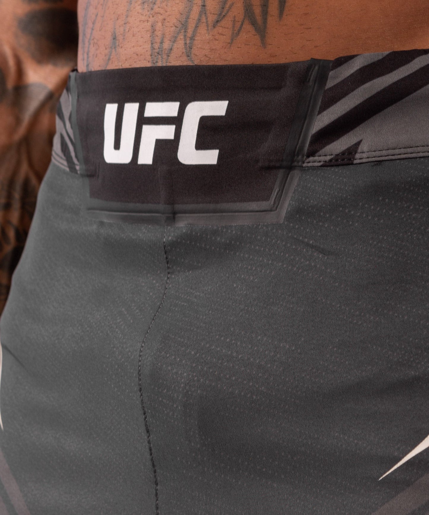 Men's UFC Fightshort Venum Authentic Fight Night - Short Cut - Black