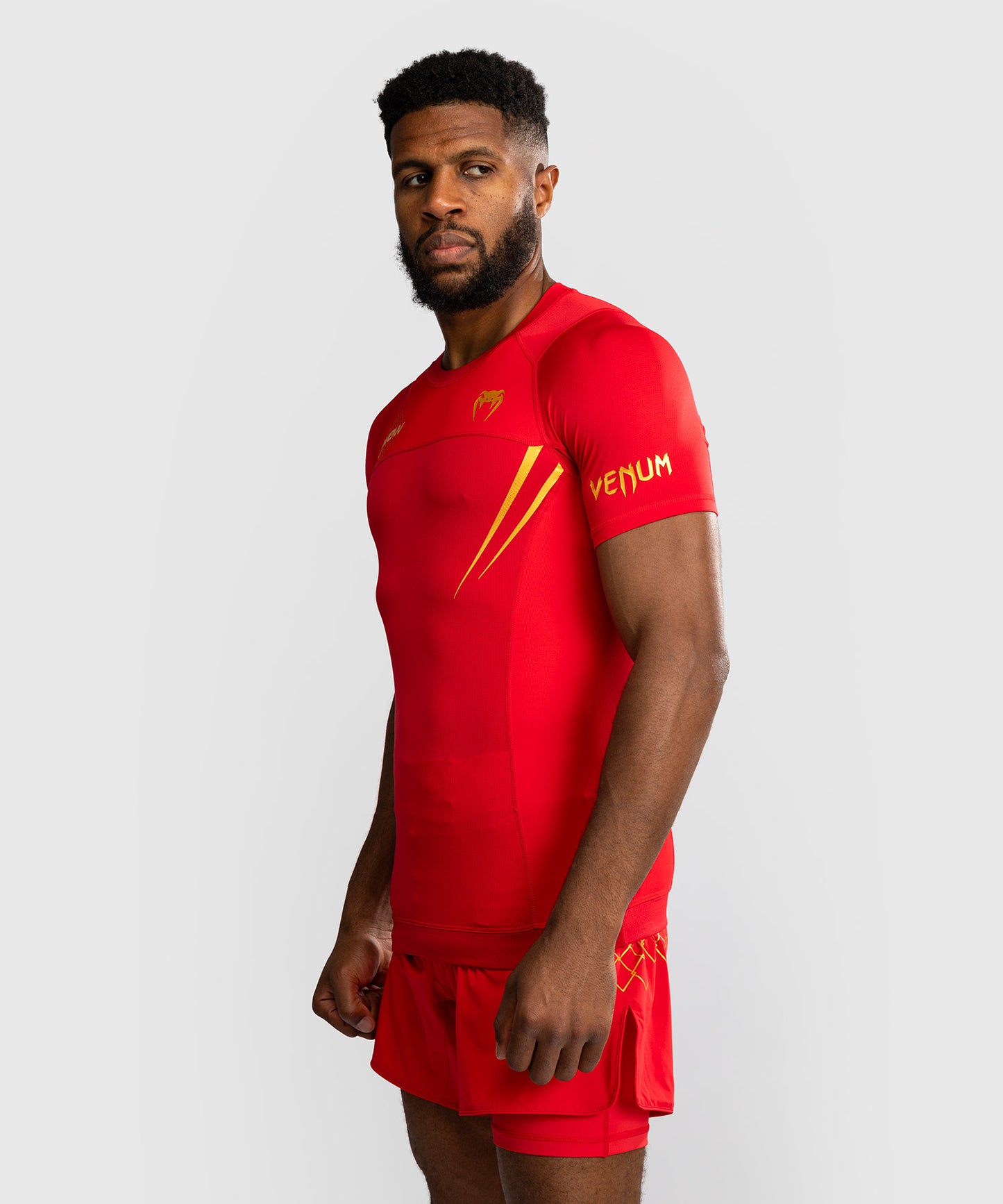 Venum x WOW FC Kurzarm Rashguard - Fury Red/ Gold