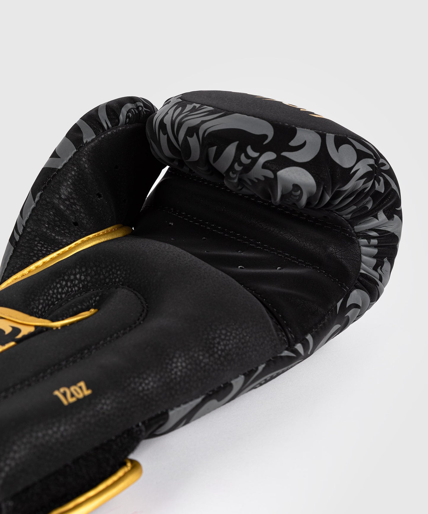 Venum x Topuria Unmatched Edition Guantes de Boxeo - Negro/Dorado