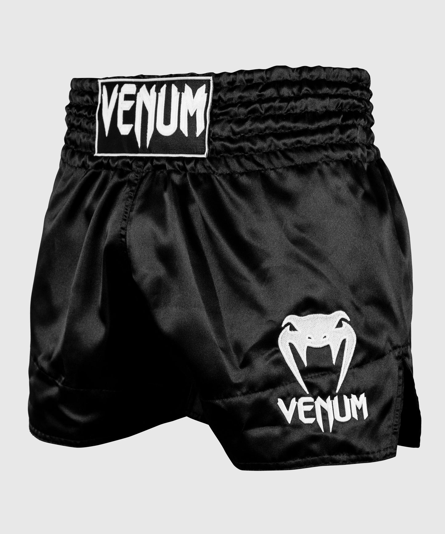 Muay Thai Short - Noir/Blanc Venum Classic