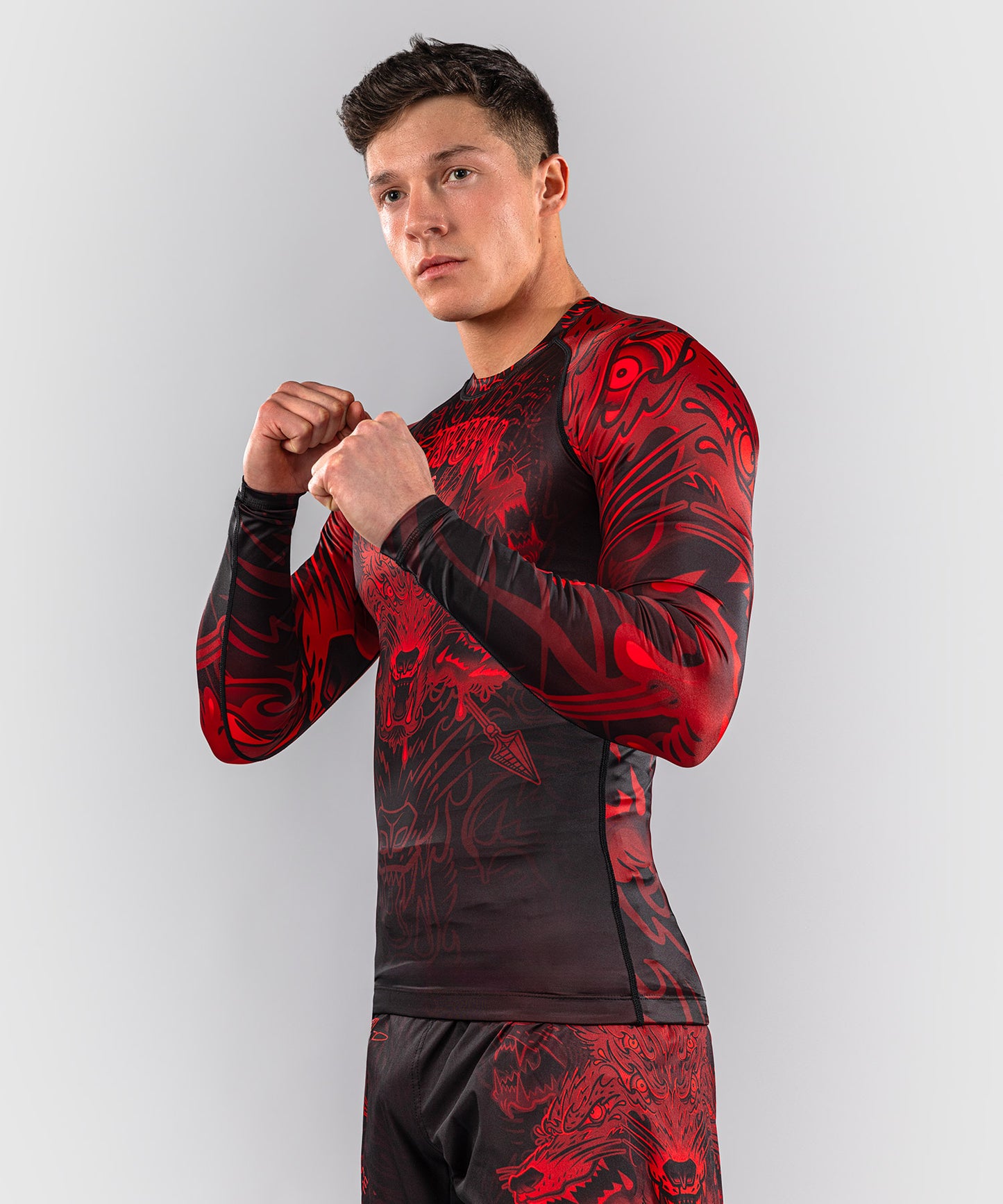 Rashguard à Manches Longues Venum Wolf Atak – Noir/Rouge