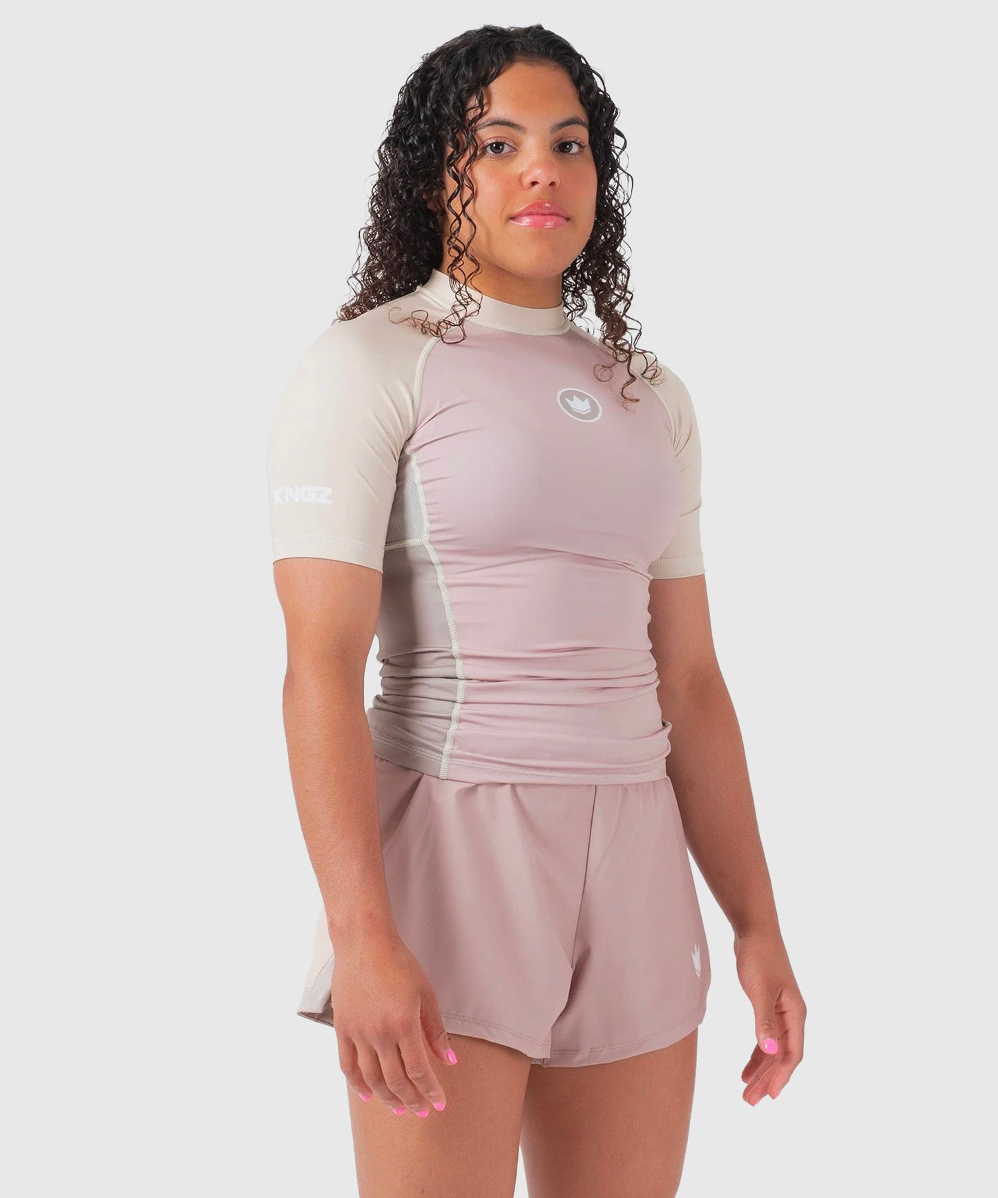 Kingz Terra Rashguard a Maniche Corte da Donna - Rosa/Beige