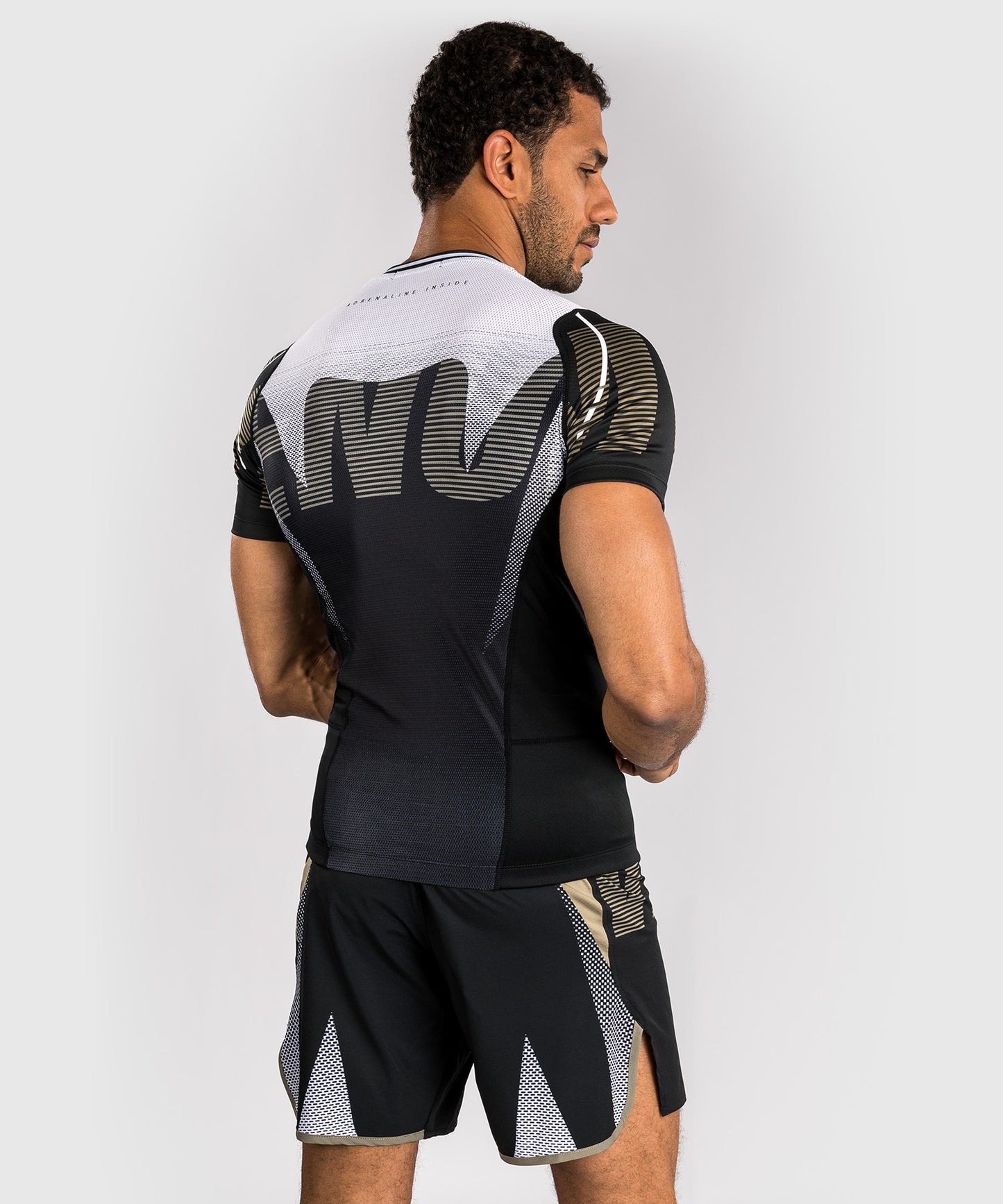 Venum Adrenaline Rashguard Manga Corta – Negro/Beige