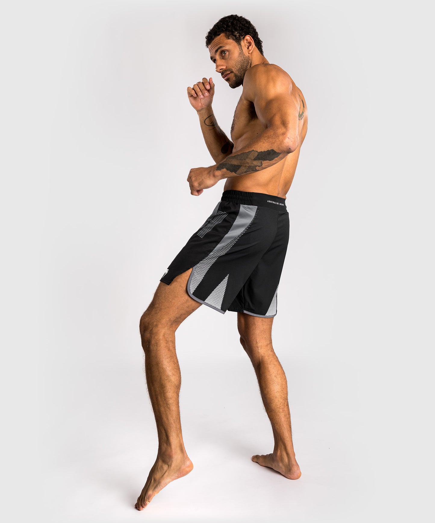 Short de Combat Venum Adrenaline – Noir/Gris Argenté