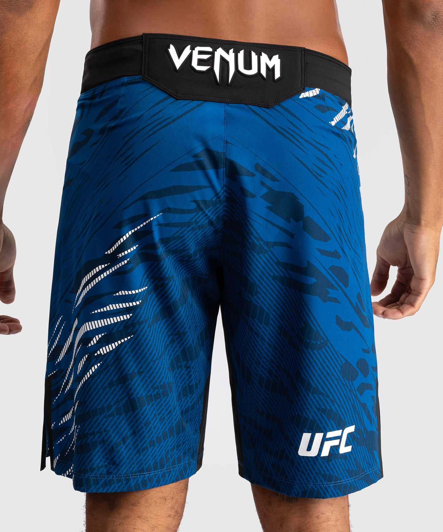 Shorts de Combat pour Hommes UFC Fusion by Venum Authentic Fight Night - Coupe Longue - Bleu