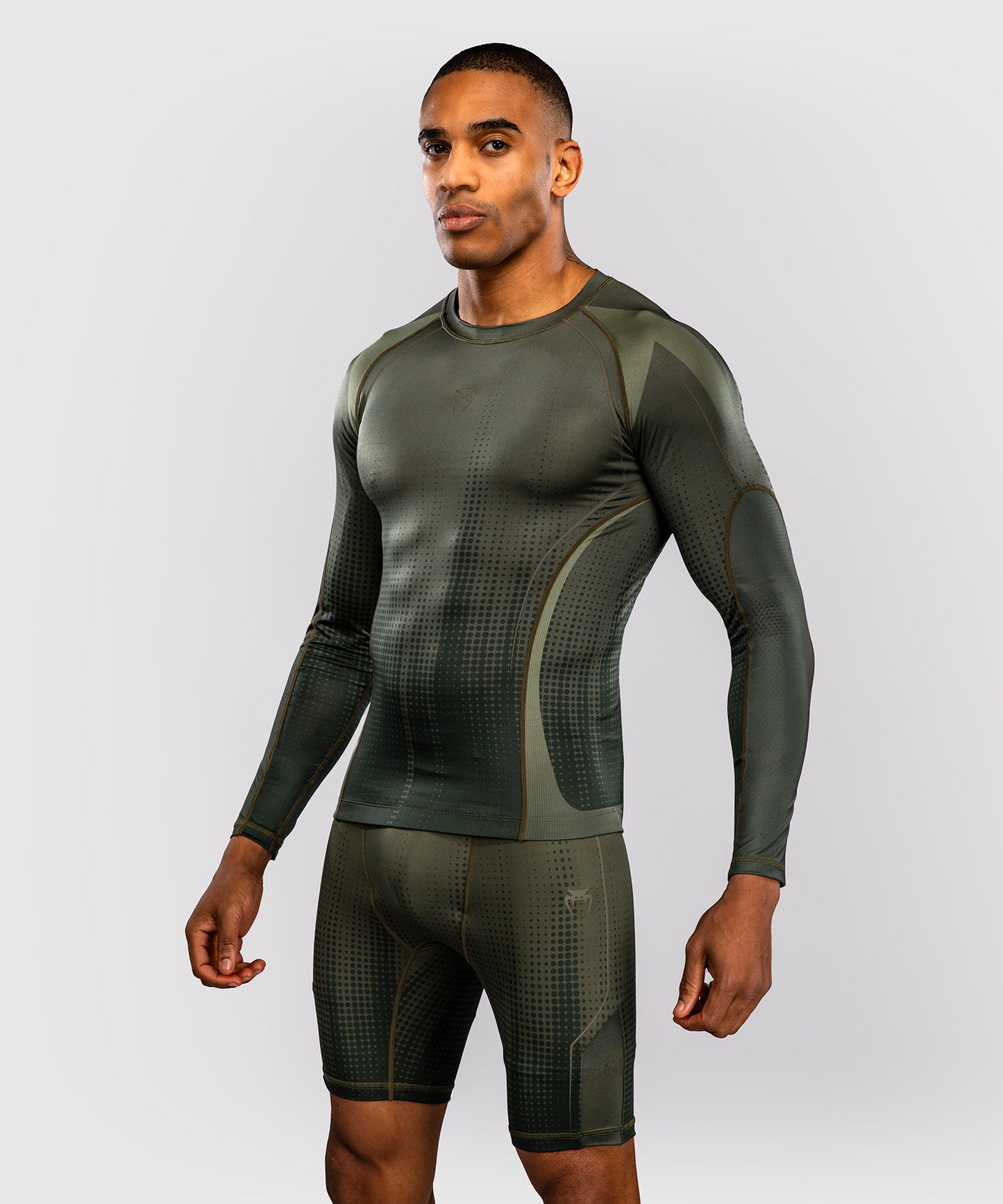 Rashguard à Manches Longues Venum Stealth – Kaki/Vert Foncé