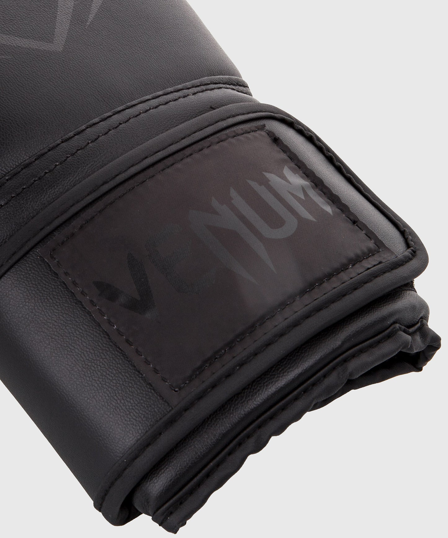 Gants de boxe Venum Contender - Noir/Noir