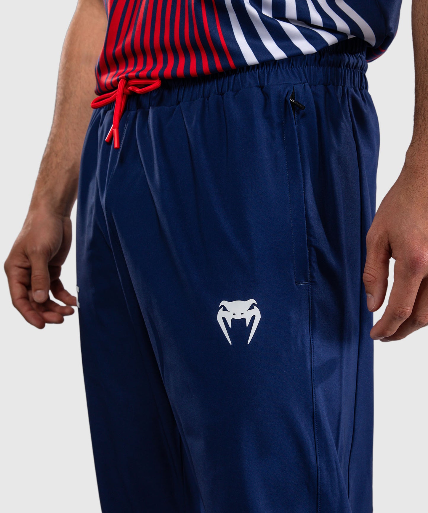 Official UFC Freedom 250 by Venum Authentic Fight Night Walkout Hose für Herren - Blau