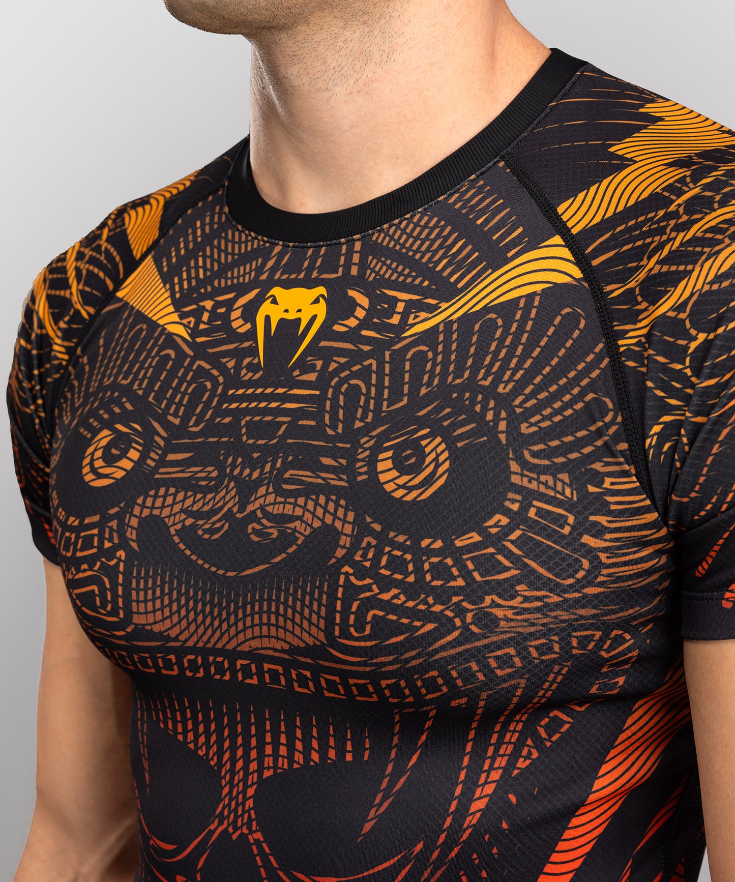 Rashguard Manches Courtes Venum Quetzal Fury - Noir/Rouge Fury/Mandarine
