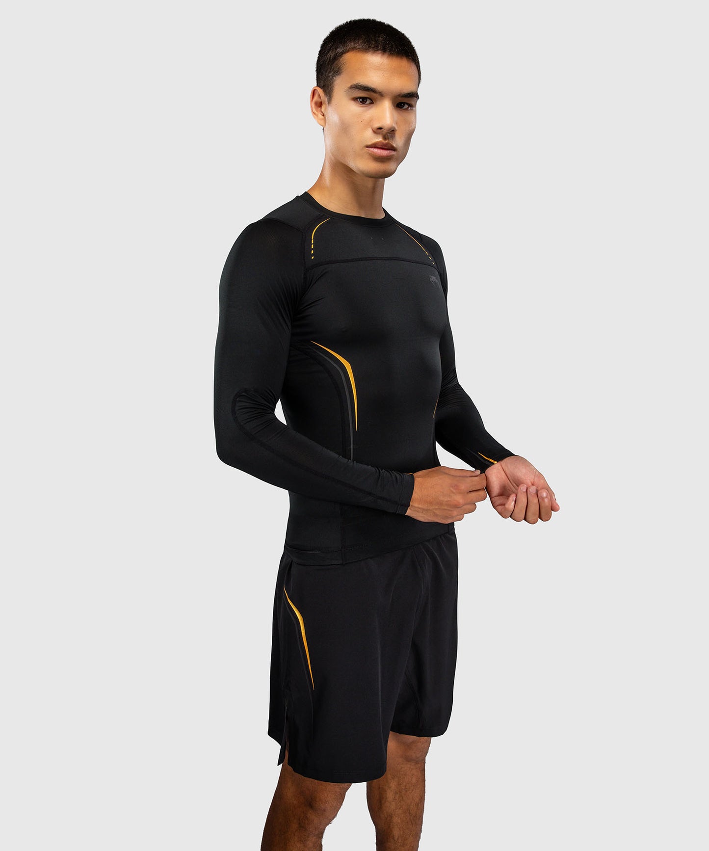 Venum G-Core Langarm Rashguard - Schwarz/Gold