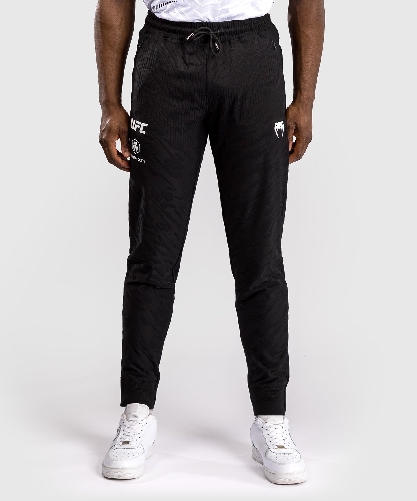 UFC Fusion by Venum Authentic Fight Night Herren Walkout Hose - Schwarz