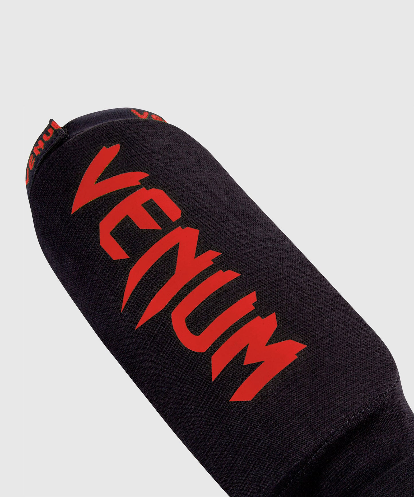 Venum Kontact Espinilleras - Negro/Rojo
