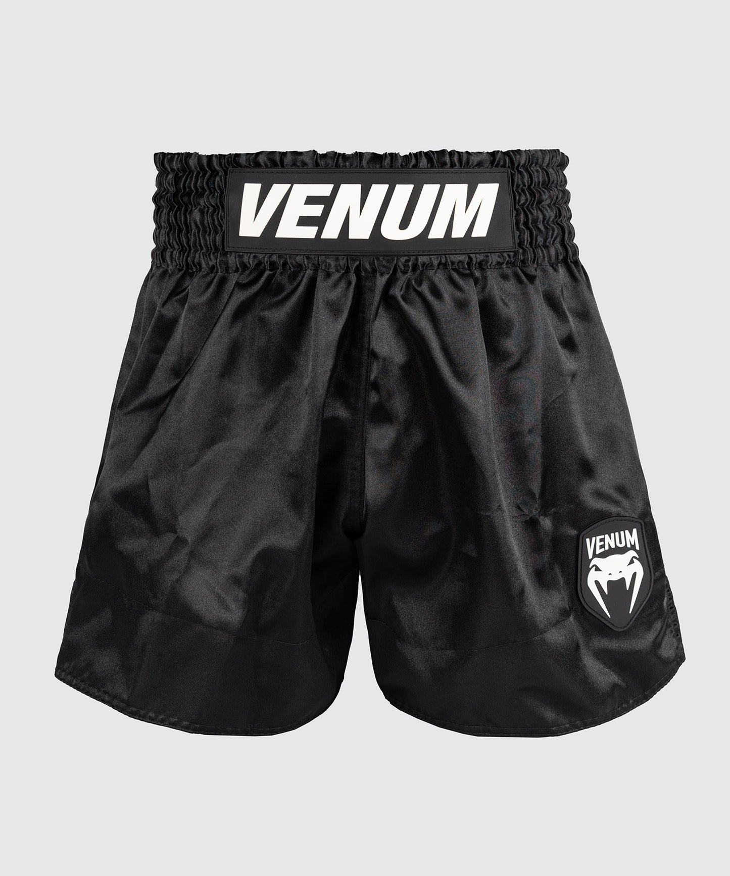 Venum Classic Evo Pantalón corto de Muay Thai - Negro/Blanco