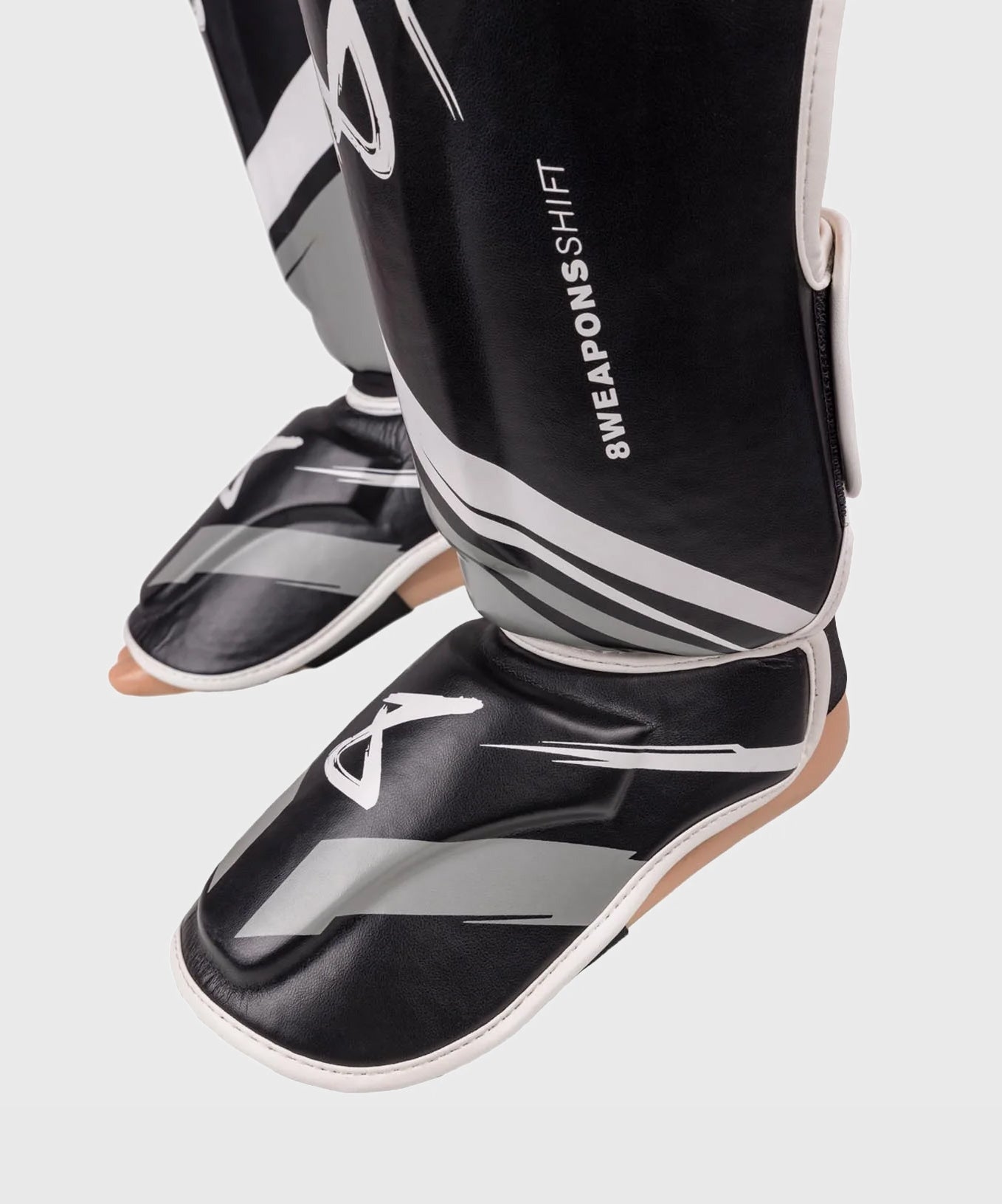 8 Weapons Shift Shin Guards - Black/White