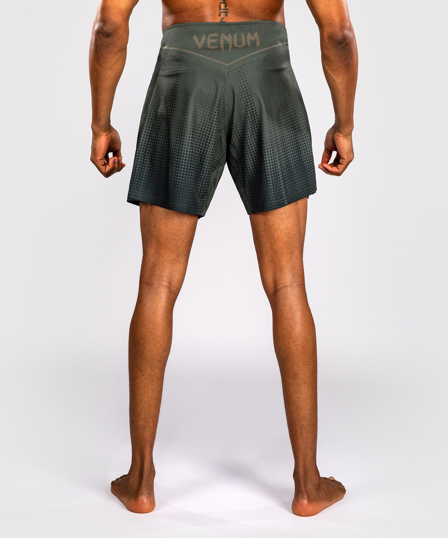 Venum Stealth Fightshorts – Khaki/Dunkelgrün