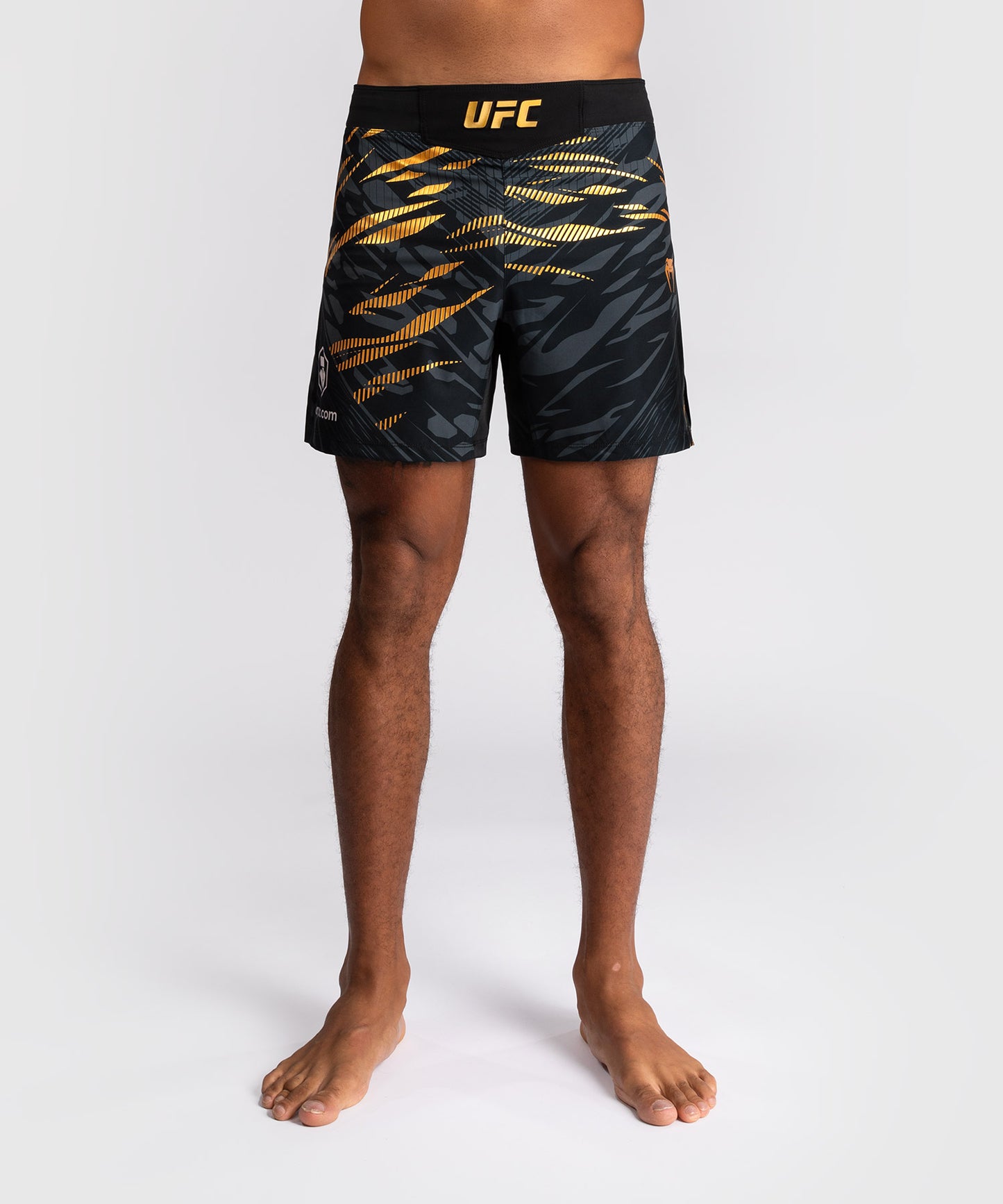 UFC Fusion by Venum Authentic Fight Night Shorts da Lotta per Uomo - Fit Corto - Champion