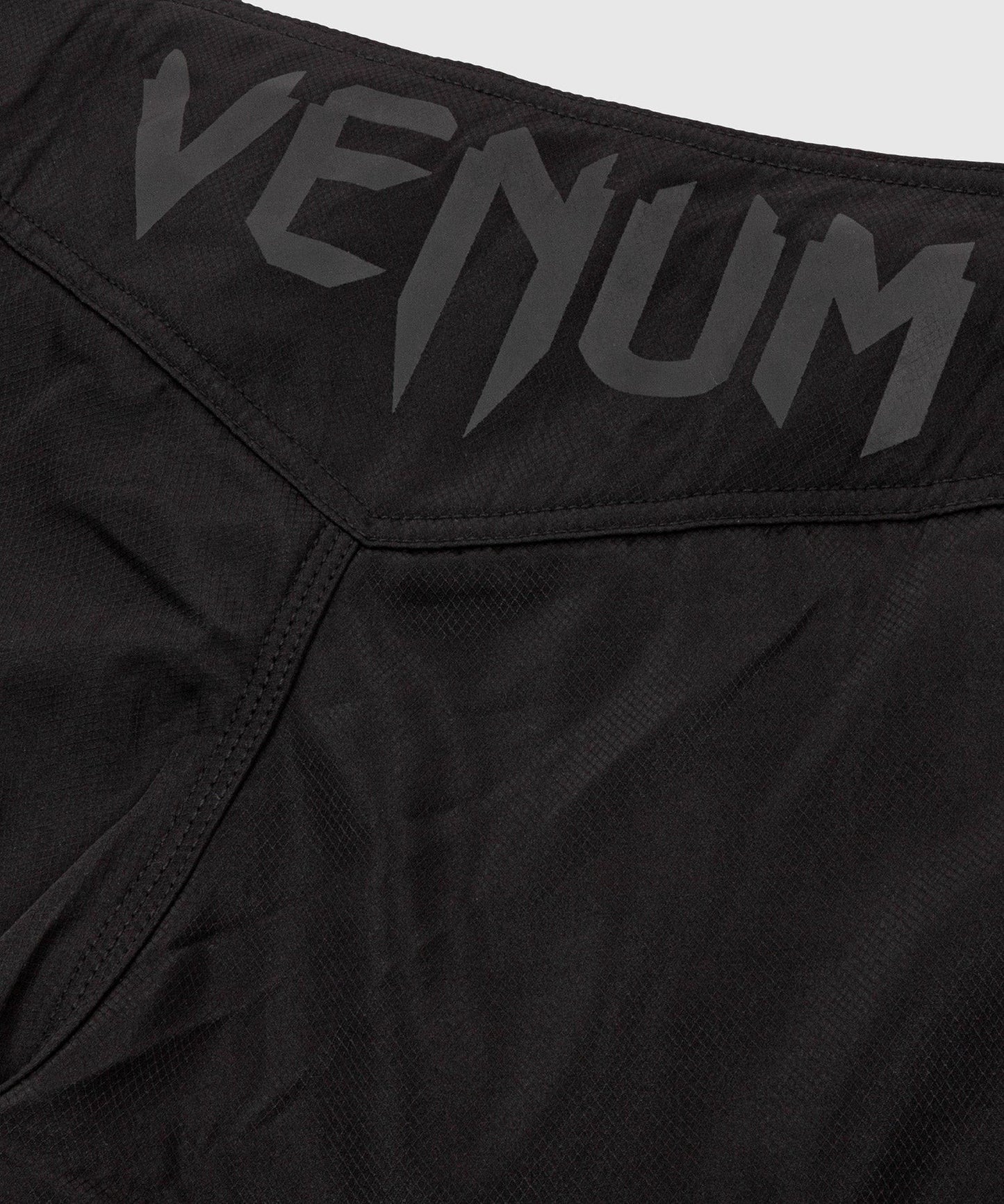 Fightshort Venum Light 3.0 - Black/Black