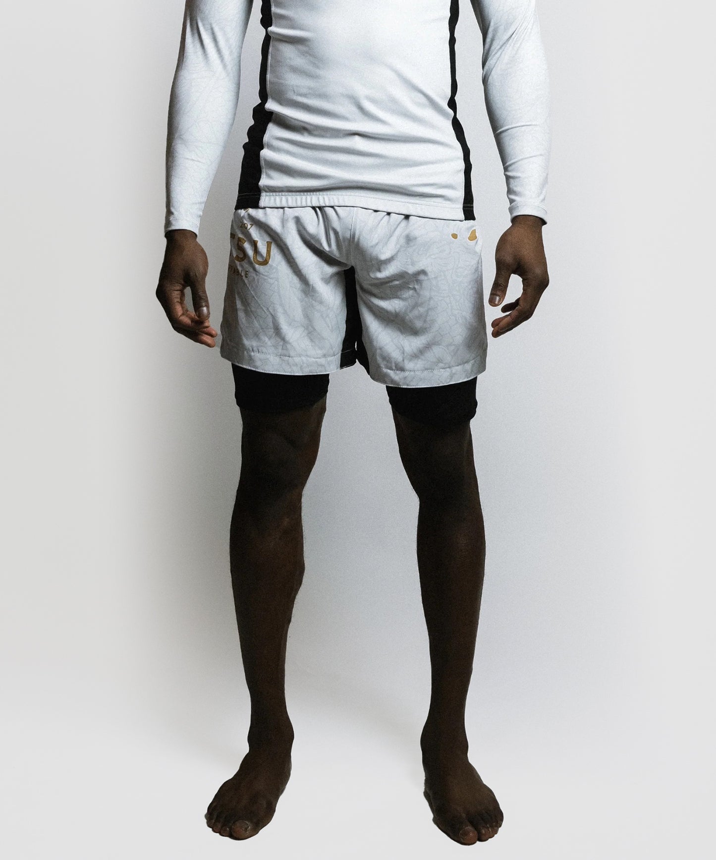 Fumetsu Dual Layer Dragon Slayer Fightshorts - Weiß/Gold