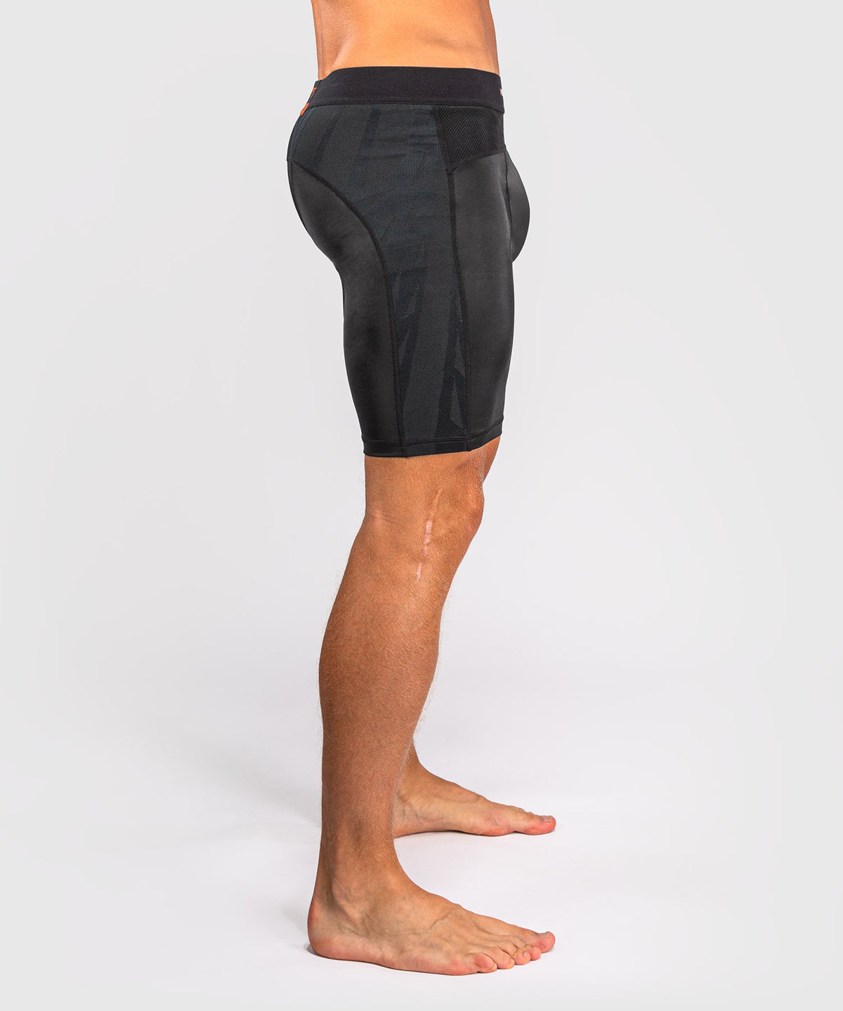 Venum G-Fit Revolution Vale-Tudo-Shorts - Schwarz/Kupfer