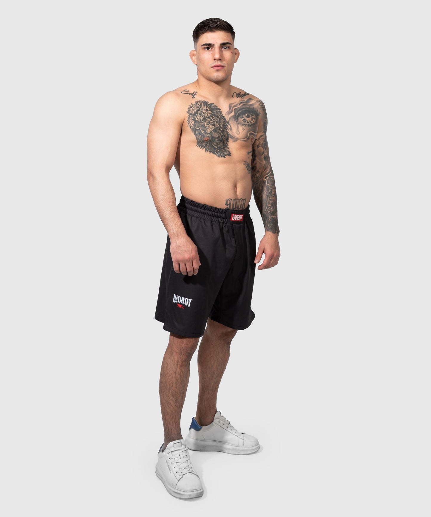 Bad Boy Guillotine Fightshorts - Negro/Blanco