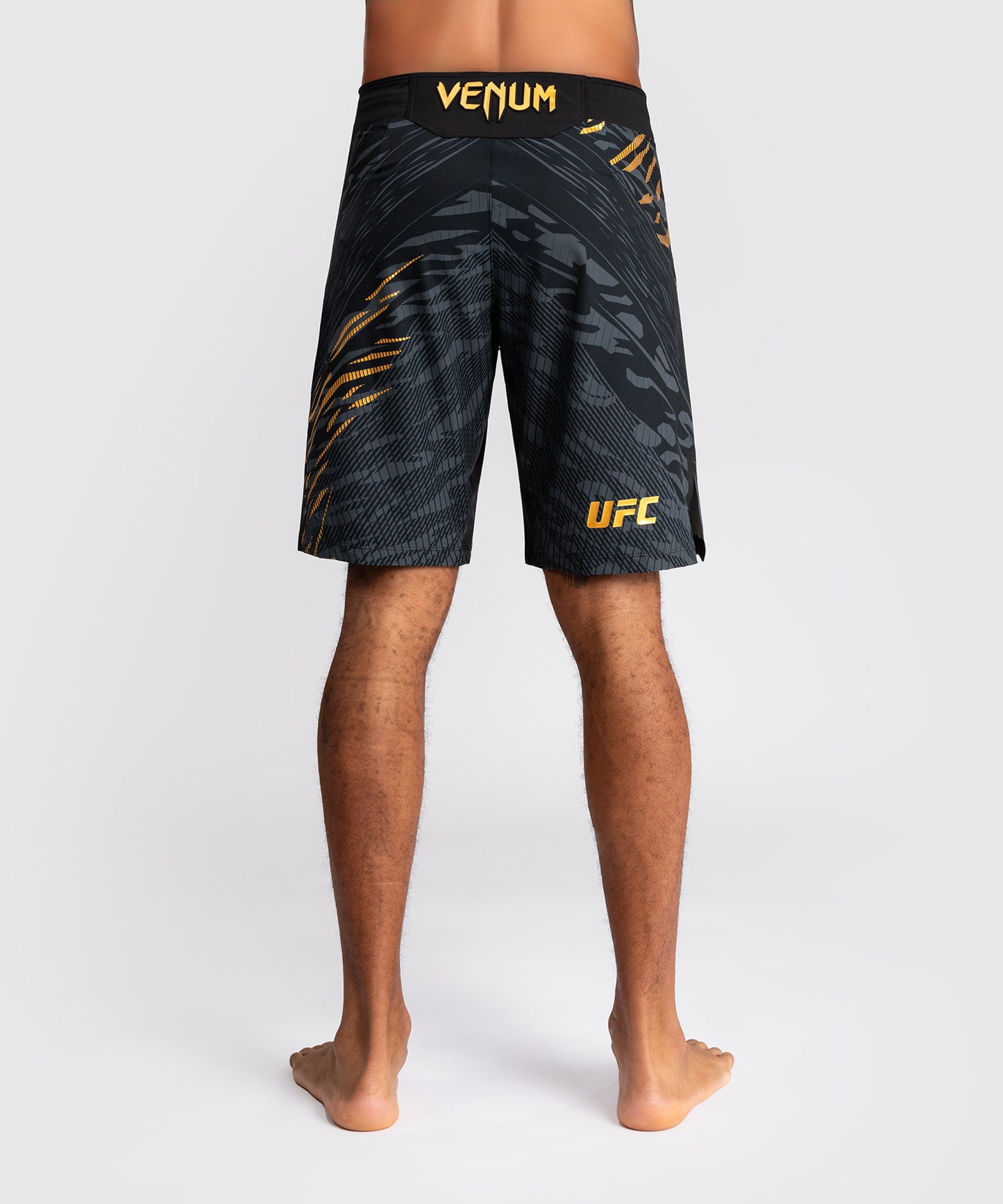 Shorts de Combat pour Hommes UFC Fusion by Venum Authentic Fight Night - Coupe Longue - Champion