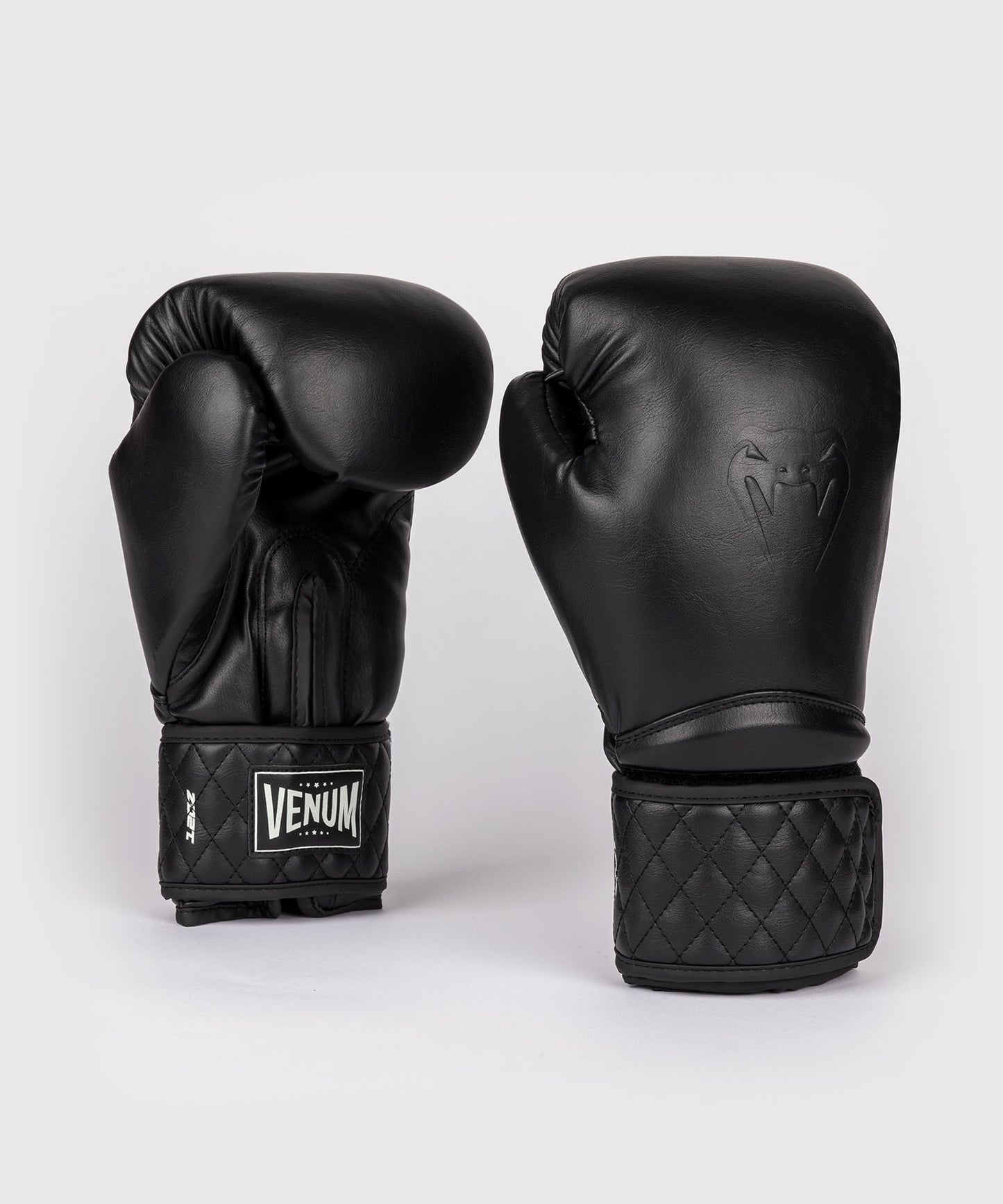 Venum x Rajadamnern Boxing Gloves - Shiny Black