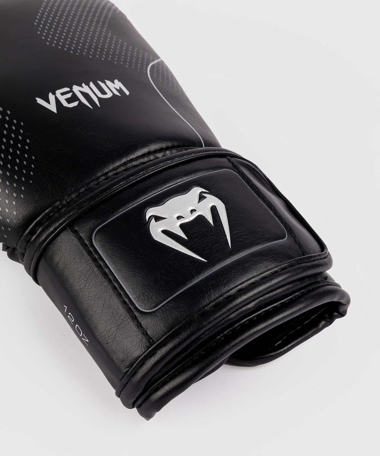 Venum Nexus Boxhandschuhe – Schwarz/Silber