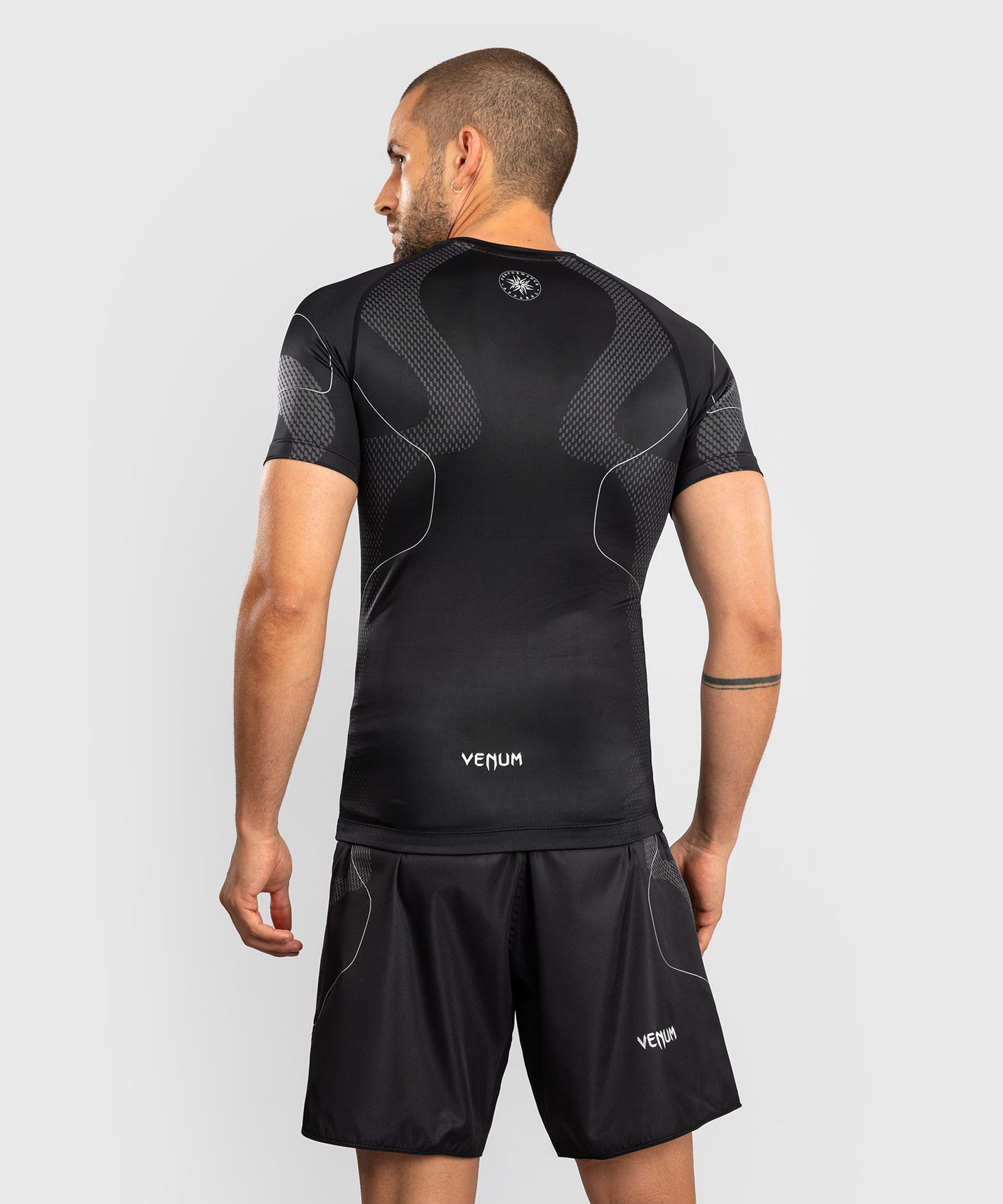 Venum Nexus Short Sleeve Rashguard - Black/Silver