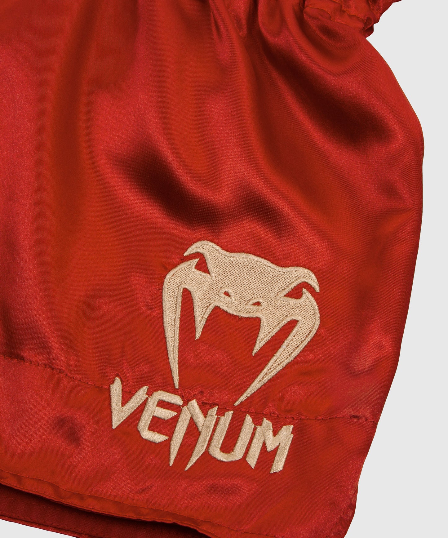Short de Muay Thai Bordeaux/Or Venum Classic
